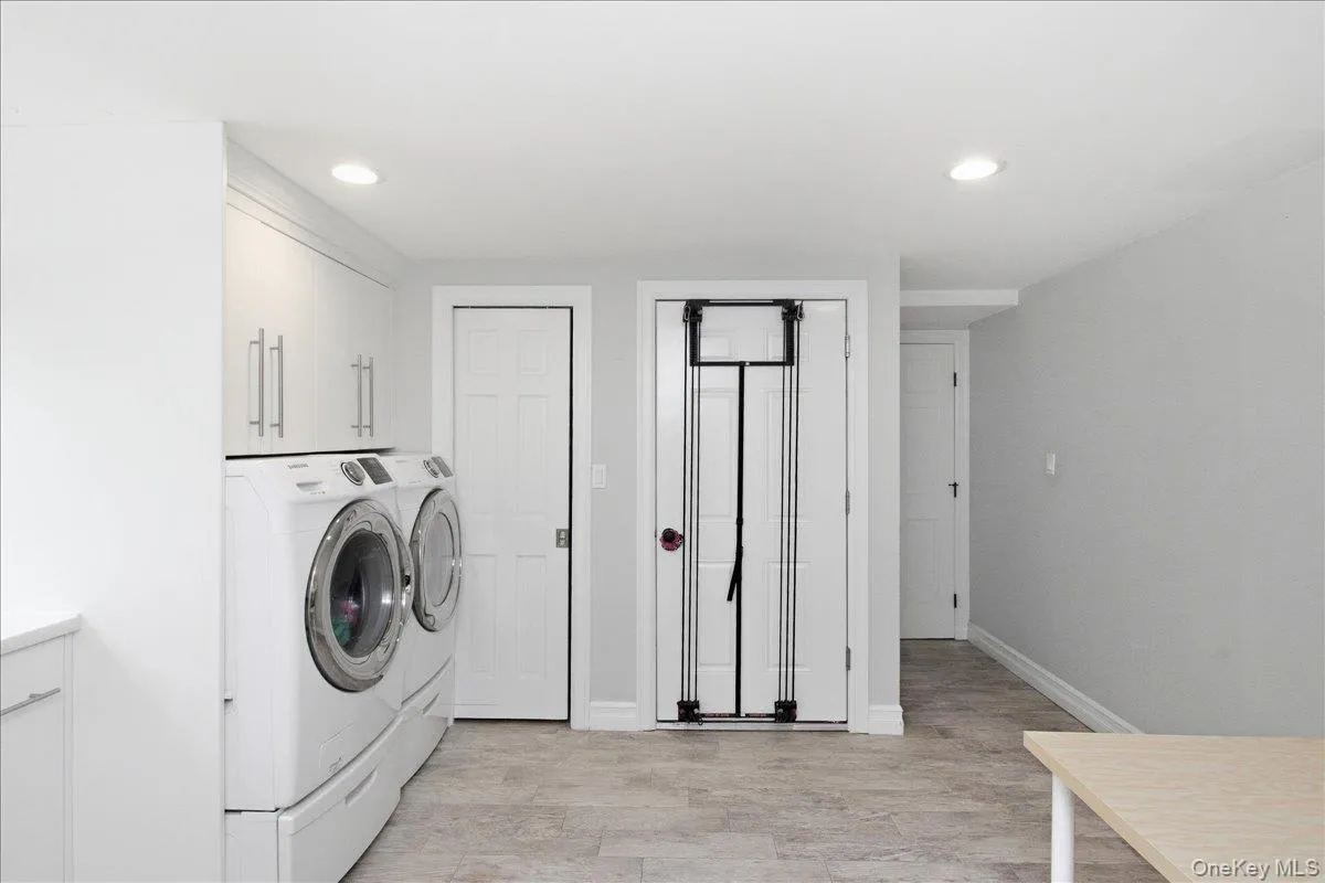 Laundry/Office/Work Out Room Laundry/Office/Work Out Room