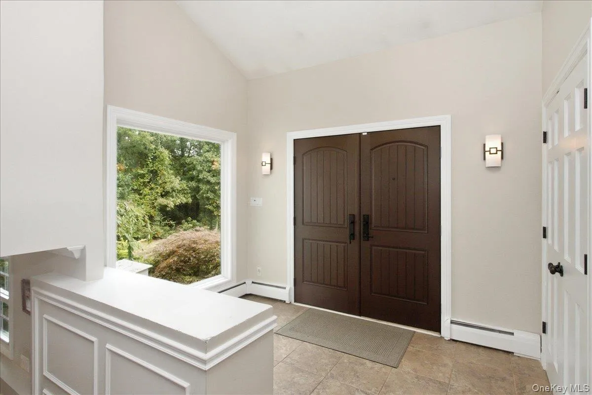 20 Beaumont Drive, Huntington, NY, 5 Bedrooms Bedrooms, 10 Rooms Rooms,3 BathroomsBathrooms,Residential,For Rent,Beaumont,0,1059572 20 Beaumont Drive, Huntington, NY, 5 Bedrooms Bedrooms, 10 Rooms Rooms,3 BathroomsBathrooms,Residential,For Rent,Beaumont,0,1059572