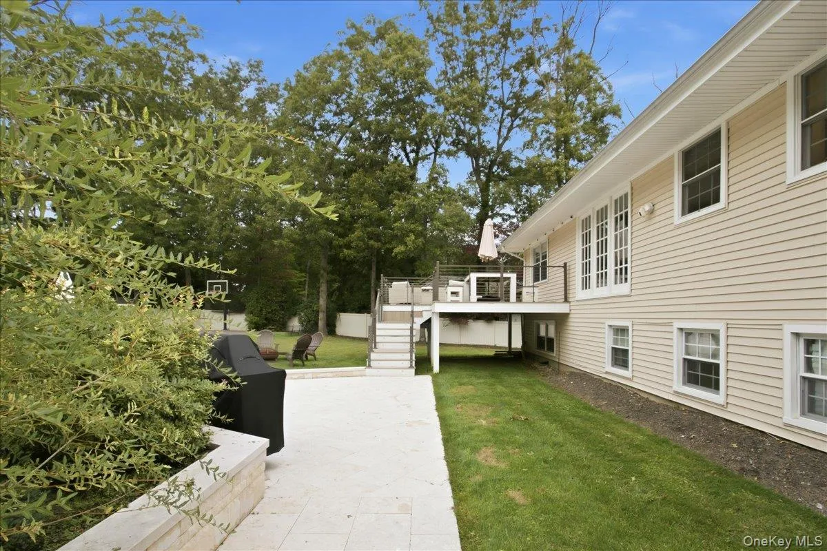 20 Beaumont Drive, Huntington, NY, 5 Bedrooms Bedrooms, 10 Rooms Rooms,3 BathroomsBathrooms,Residential,For Rent,Beaumont,0,1059572 20 Beaumont Drive, Huntington, NY, 5 Bedrooms Bedrooms, 10 Rooms Rooms,3 BathroomsBathrooms,Residential,For Rent,Beaumont,0,1059572