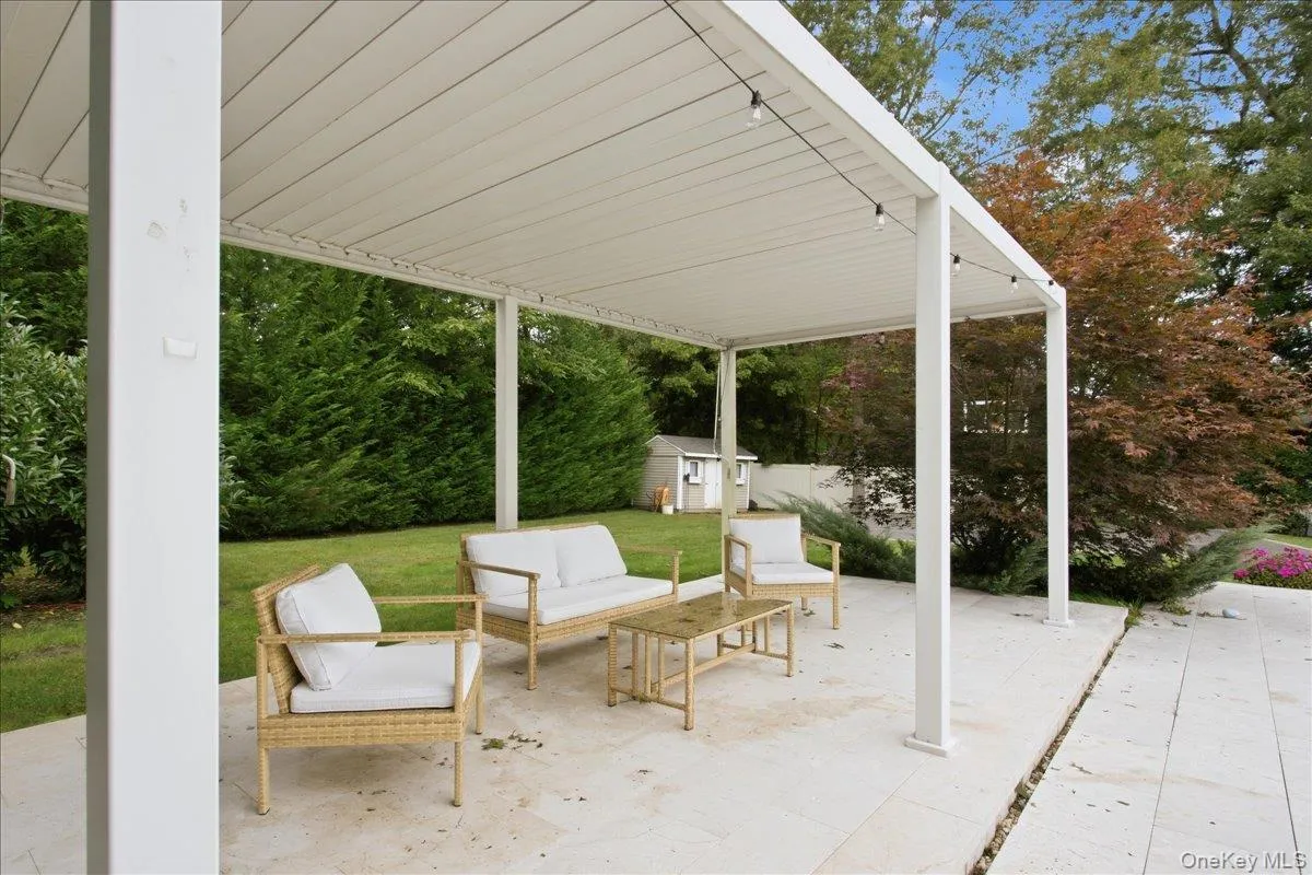20 Beaumont Drive, Huntington, NY, 5 Bedrooms Bedrooms, 10 Rooms Rooms,3 BathroomsBathrooms,Residential,For Rent,Beaumont,0,1059572 20 Beaumont Drive, Huntington, NY, 5 Bedrooms Bedrooms, 10 Rooms Rooms,3 BathroomsBathrooms,Residential,For Rent,Beaumont,0,1059572