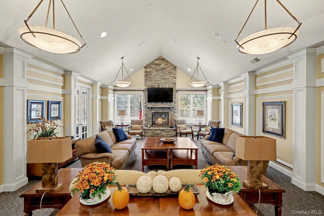 Gather and make friends at this amazing club house. Gather and make friends at this amazing club house.