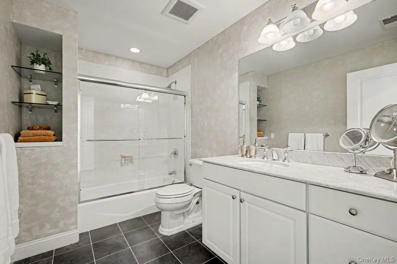 second floor full bathroom with tub/shower combo. second floor full bathroom with tub/shower combo.