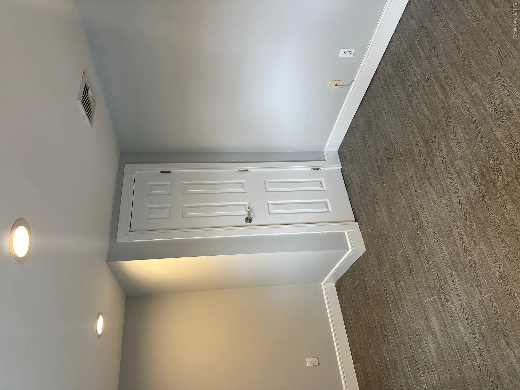 25 Young Street, West Babylon, NY, 1 Bedroom Bedrooms, 3 Room Rooms,1 BathroomBathrooms,Residential Lease,For Rent,Young,0,1059588 25 Young Street, West Babylon, NY, 1 Bedroom Bedrooms, 3 Room Rooms,1 BathroomBathrooms,Residential Lease,For Rent,Young,0,1059588