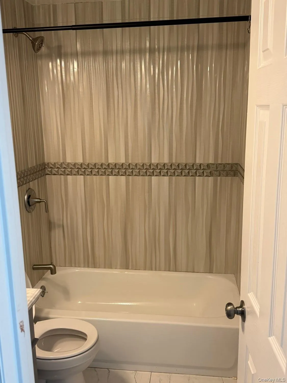 58 25th Street, Babylon, NY, 6 Bedroom Bedrooms, 11 Room Rooms,2 BathroomBathrooms,Residential Lease,For Rent,25th,0,1059594 58 25th Street, Babylon, NY, 6 Bedroom Bedrooms, 11 Room Rooms,2 BathroomBathrooms,Residential Lease,For Rent,25th,0,1059594