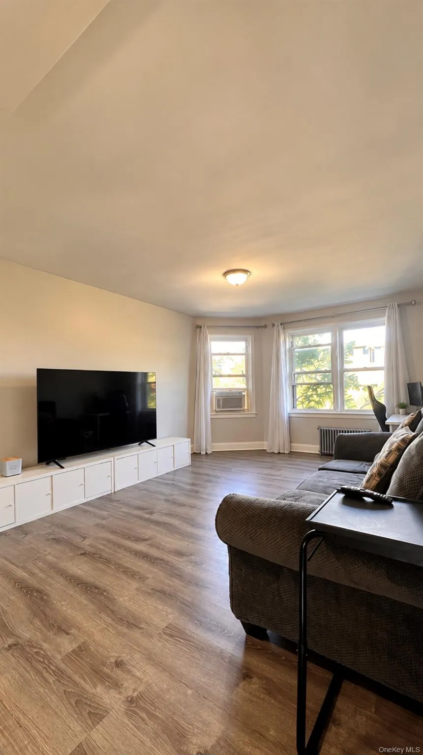 141-18 78th Avenue, New York, NY, 1 Bedroom Bedrooms, 3 Rooms Rooms,1 BathroomBathrooms,Residential,For Rent,78th,0,1059596 141-18 78th Avenue, New York, NY, 1 Bedroom Bedrooms, 3 Rooms Rooms,1 BathroomBathrooms,Residential,For Rent,78th,0,1059596