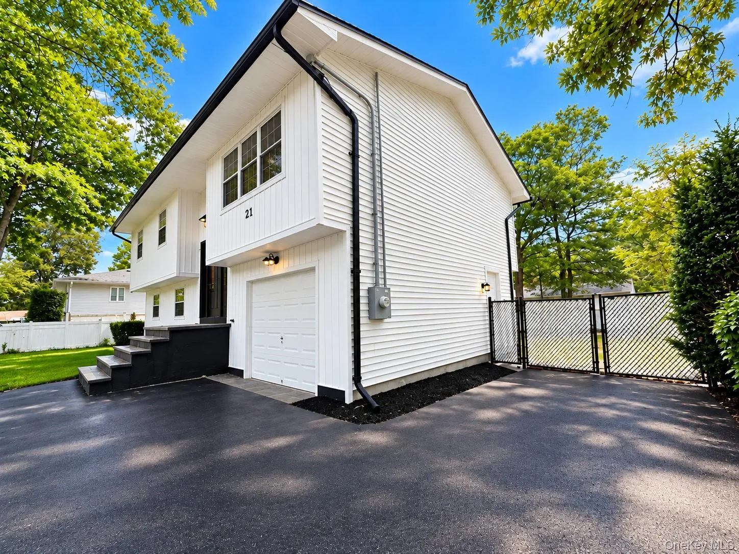 21 Lama Drive, Brookhaven, NY, 5 Bedrooms Bedrooms, 11 Rooms Rooms,2 BathroomsBathrooms,Residential,For Rent,Lama,0,1059600 21 Lama Drive, Brookhaven, NY, 5 Bedrooms Bedrooms, 11 Rooms Rooms,2 BathroomsBathrooms,Residential,For Rent,Lama,0,1059600