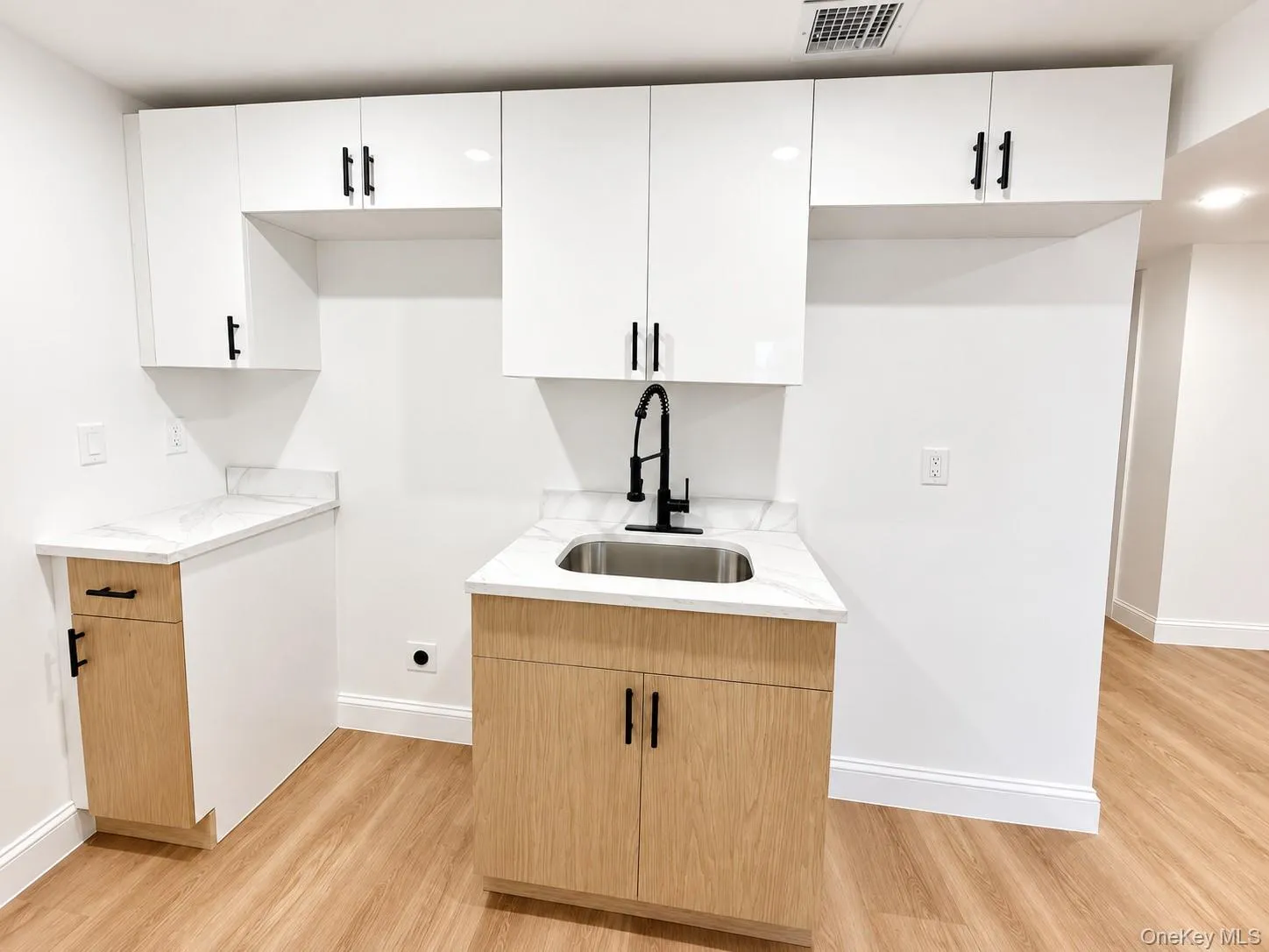 21 Lama Drive, Brookhaven, NY, 5 Bedrooms Bedrooms, 11 Rooms Rooms,2 BathroomsBathrooms,Residential,For Rent,Lama,0,1059600 21 Lama Drive, Brookhaven, NY, 5 Bedrooms Bedrooms, 11 Rooms Rooms,2 BathroomsBathrooms,Residential,For Rent,Lama,0,1059600