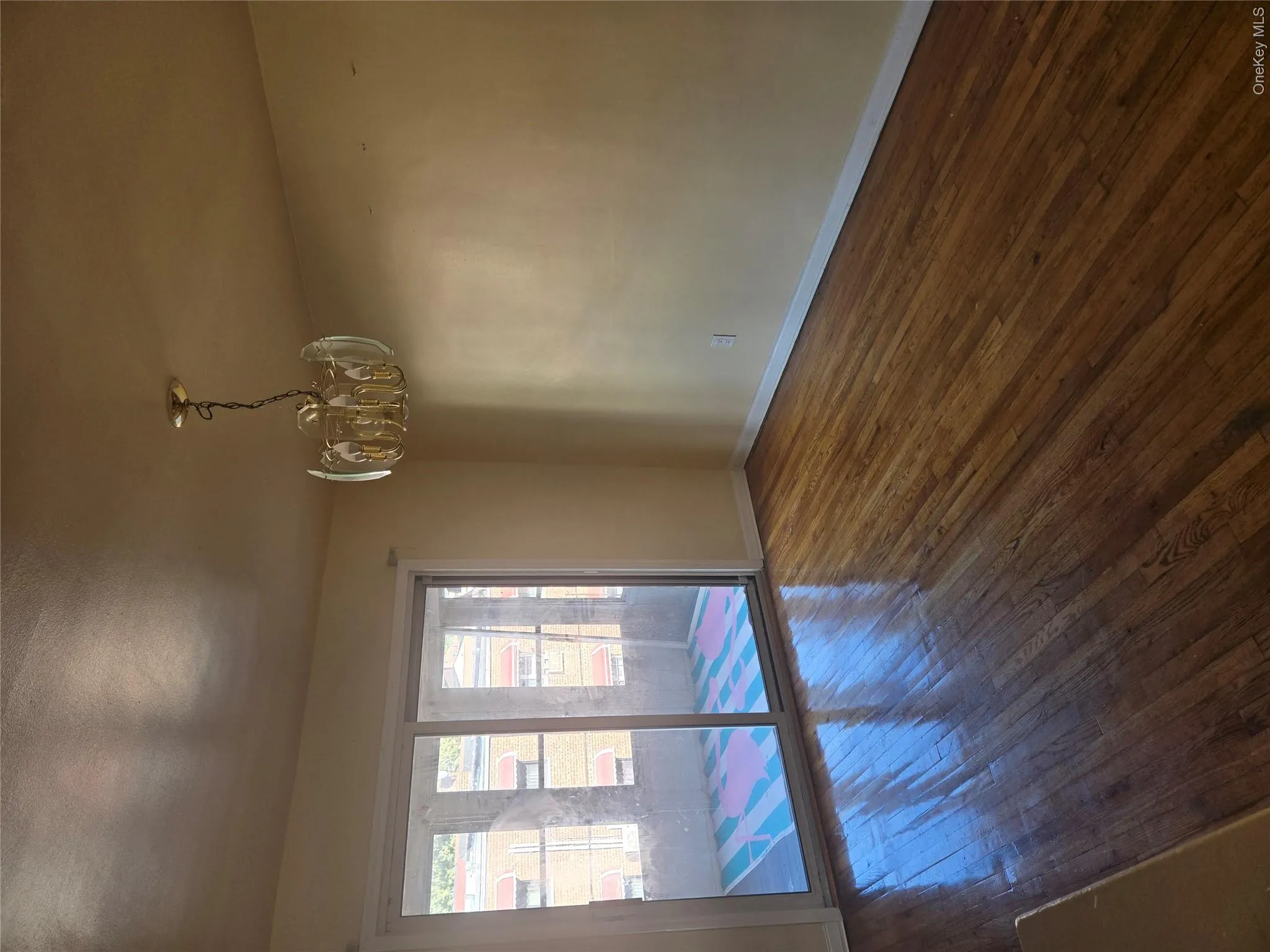 DINING ROOM DINING ROOM