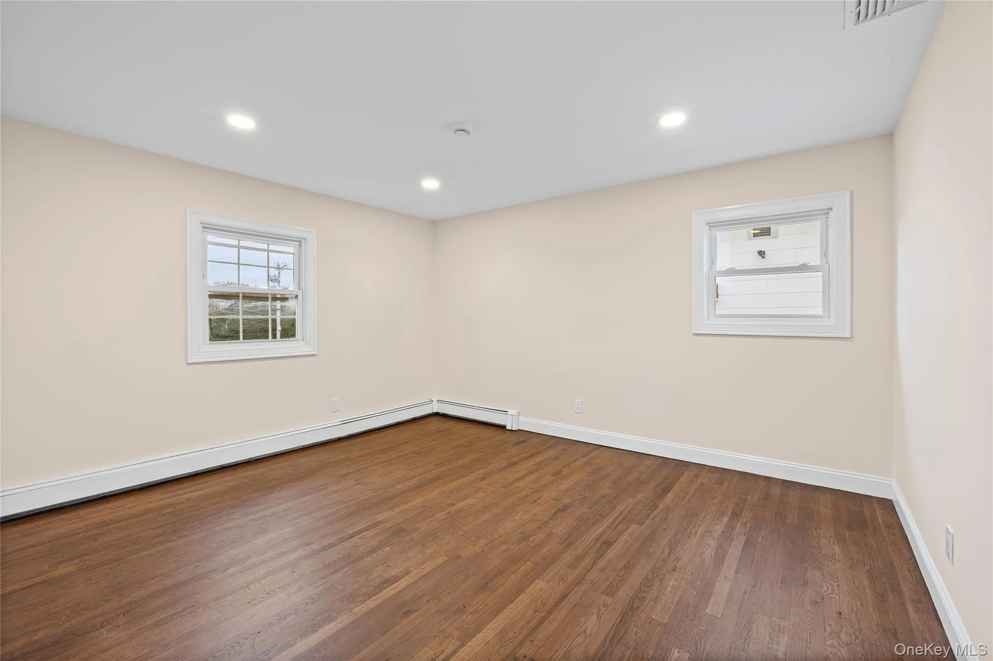 289 Lido Boulevard, Hempstead, NY, 4 Bedrooms Bedrooms, 9 Rooms Rooms,2 BathroomsBathrooms,Residential,For Rent,Lido,0,1059618 289 Lido Boulevard, Hempstead, NY, 4 Bedrooms Bedrooms, 9 Rooms Rooms,2 BathroomsBathrooms,Residential,For Rent,Lido,0,1059618
