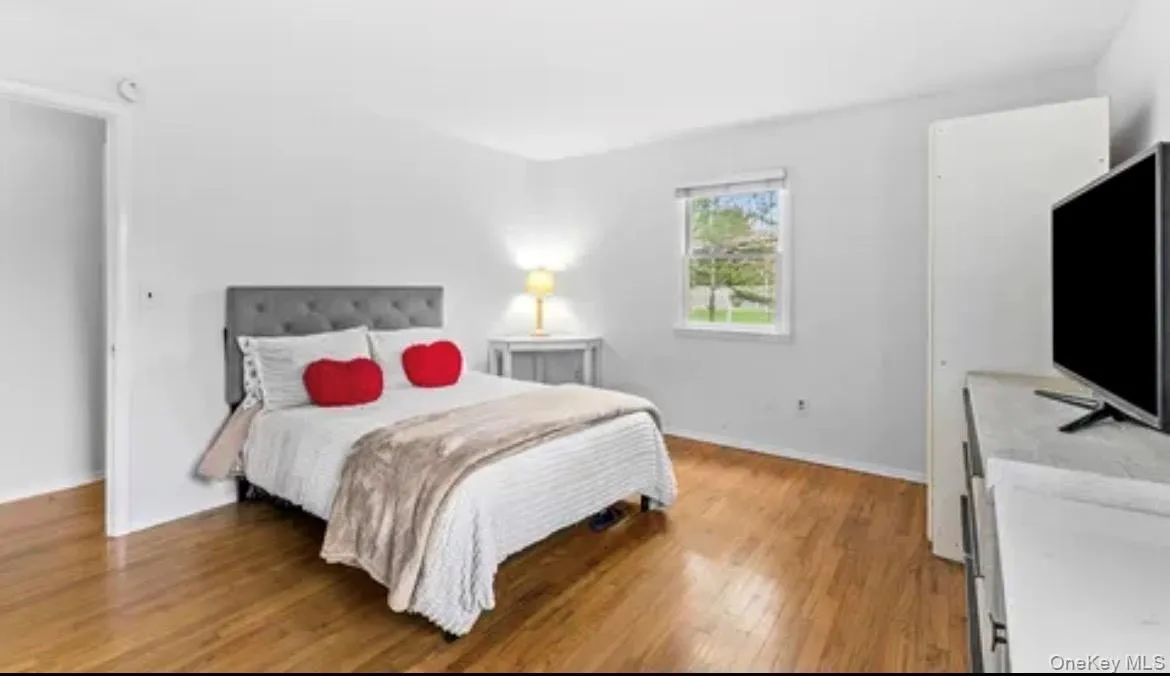 1 Boxwood Street, East Hampton, NY, 4 Bedrooms Bedrooms, 8 Rooms Rooms,2 BathroomsBathrooms,Residential,For Rent,Boxwood,0,1059619 1 Boxwood Street, East Hampton, NY, 4 Bedrooms Bedrooms, 8 Rooms Rooms,2 BathroomsBathrooms,Residential,For Rent,Boxwood,0,1059619