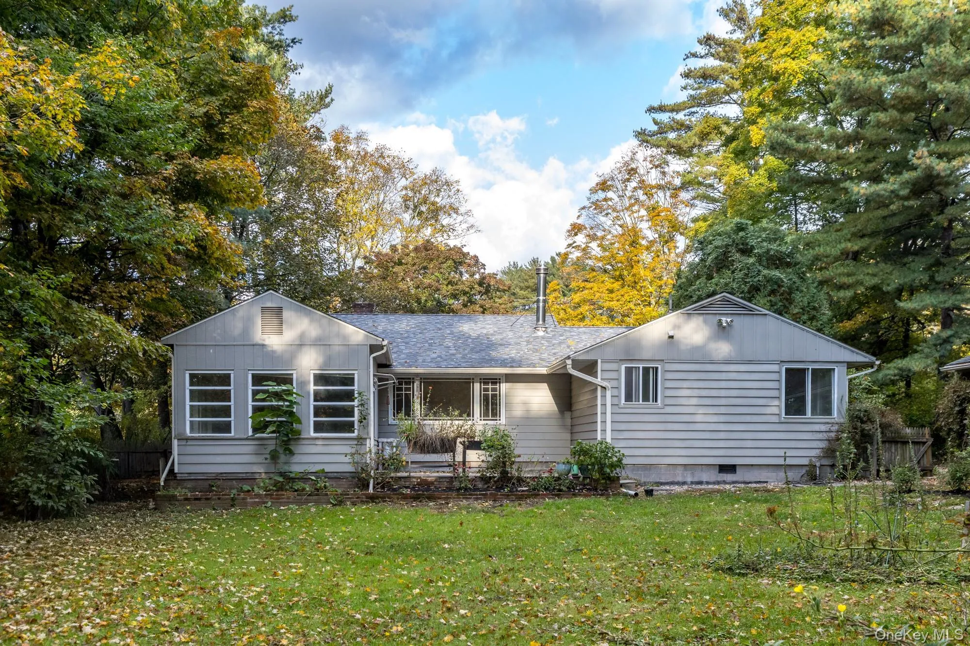 72 Rock City Road, Woodstock, NY, 3 Bedrooms Bedrooms, 7 Rooms Rooms,2 BathroomsBathrooms,Residential,For Rent,Rock City,0,1059628 72 Rock City Road, Woodstock, NY, 3 Bedrooms Bedrooms, 7 Rooms Rooms,2 BathroomsBathrooms,Residential,For Rent,Rock City,0,1059628