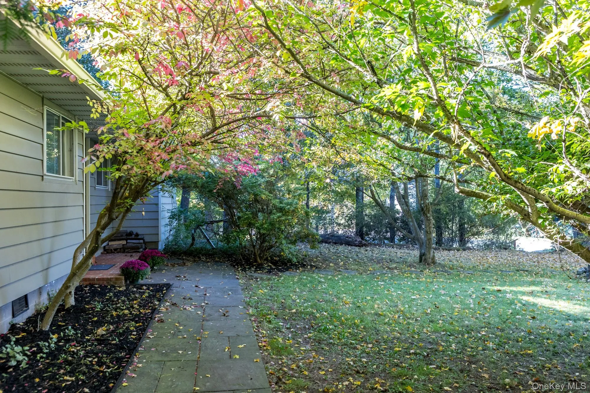 72 Rock City Road, Woodstock, NY, 3 Bedrooms Bedrooms, 7 Rooms Rooms,2 BathroomsBathrooms,Residential,For Rent,Rock City,0,1059628 72 Rock City Road, Woodstock, NY, 3 Bedrooms Bedrooms, 7 Rooms Rooms,2 BathroomsBathrooms,Residential,For Rent,Rock City,0,1059628
