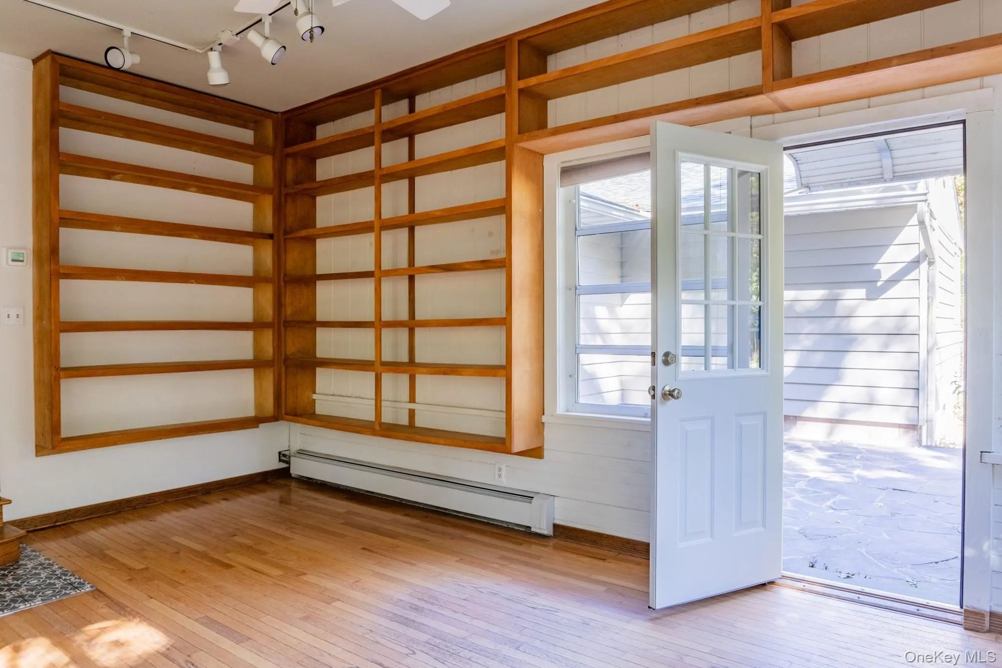 72 Rock City Road, Woodstock, NY, 3 Bedrooms Bedrooms, 7 Rooms Rooms,2 BathroomsBathrooms,Residential,For Rent,Rock City,0,1059628 72 Rock City Road, Woodstock, NY, 3 Bedrooms Bedrooms, 7 Rooms Rooms,2 BathroomsBathrooms,Residential,For Rent,Rock City,0,1059628