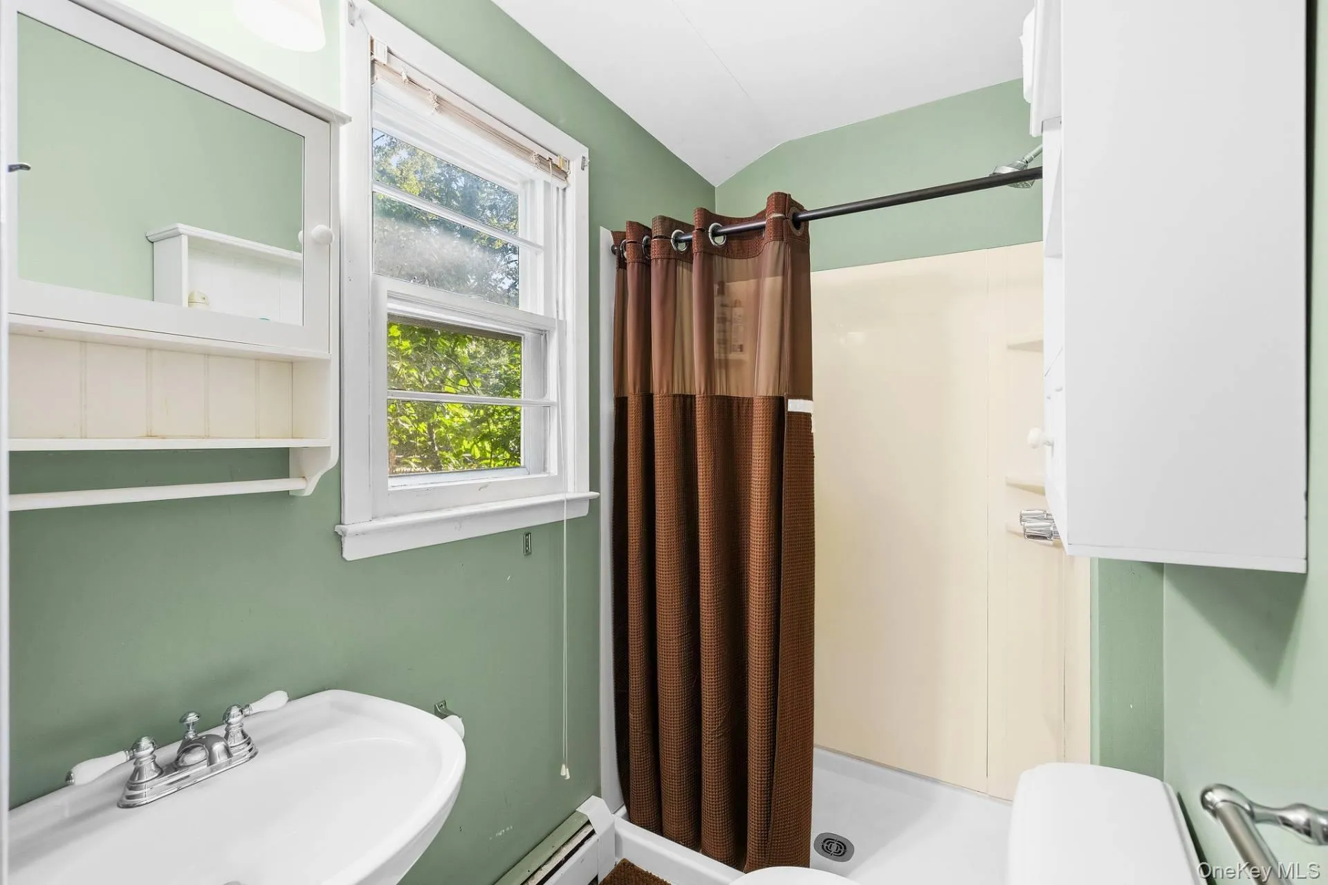 2 Easterly Road, Southampton, NY, 3 Bedrooms Bedrooms, 4 Rooms Rooms,2 BathroomsBathrooms,Residential,For Rent,Easterly,0,1059631 2 Easterly Road, Southampton, NY, 3 Bedrooms Bedrooms, 4 Rooms Rooms,2 BathroomsBathrooms,Residential,For Rent,Easterly,0,1059631