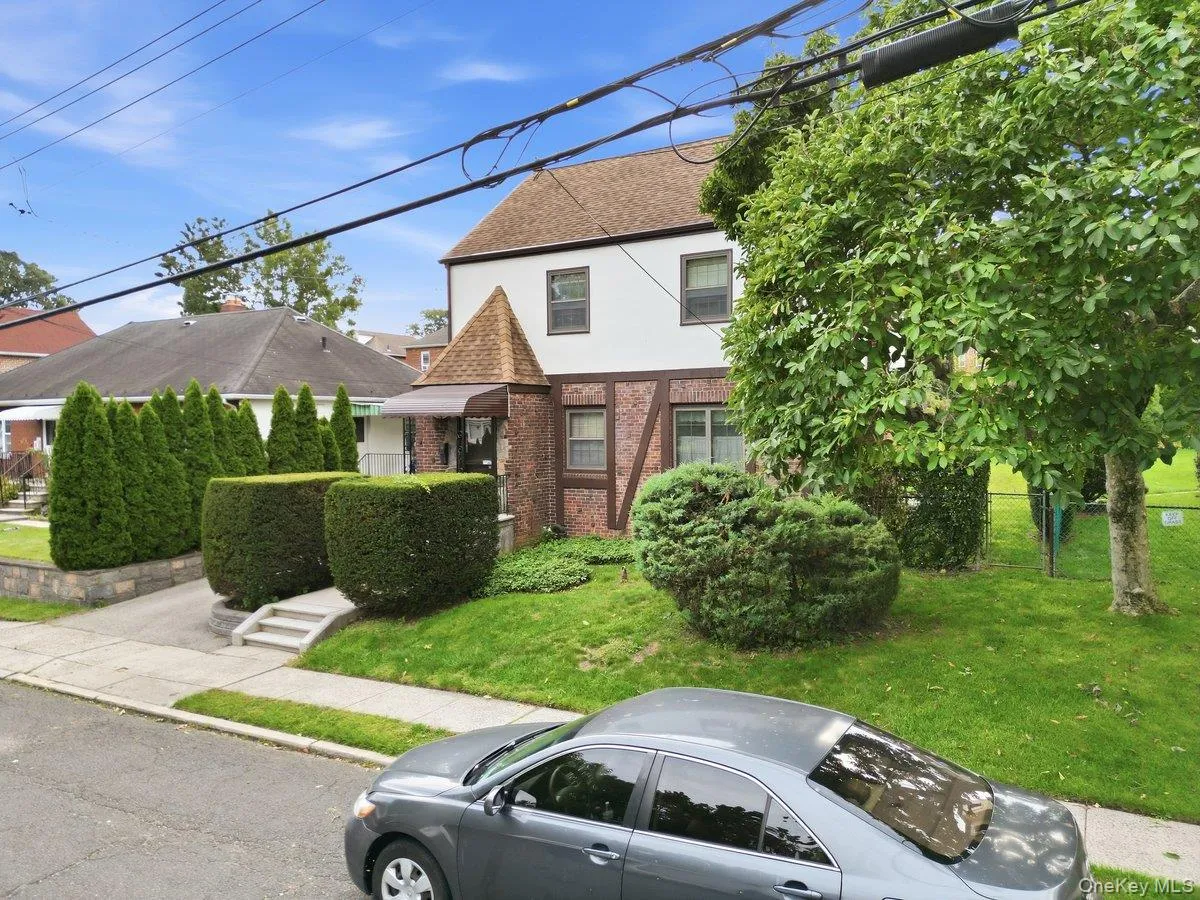54 Kimball Terrace, Yonkers, NY, 3 Bedrooms Bedrooms, 9 Rooms Rooms,1 BathroomBathrooms,Residential,For Rent,Kimball,0,1059634 54 Kimball Terrace, Yonkers, NY, 3 Bedrooms Bedrooms, 9 Rooms Rooms,1 BathroomBathrooms,Residential,For Rent,Kimball,0,1059634