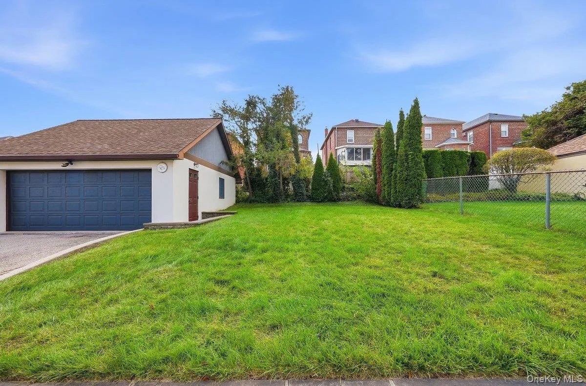 Detached 2 Car Garage Detached 2 Car Garage