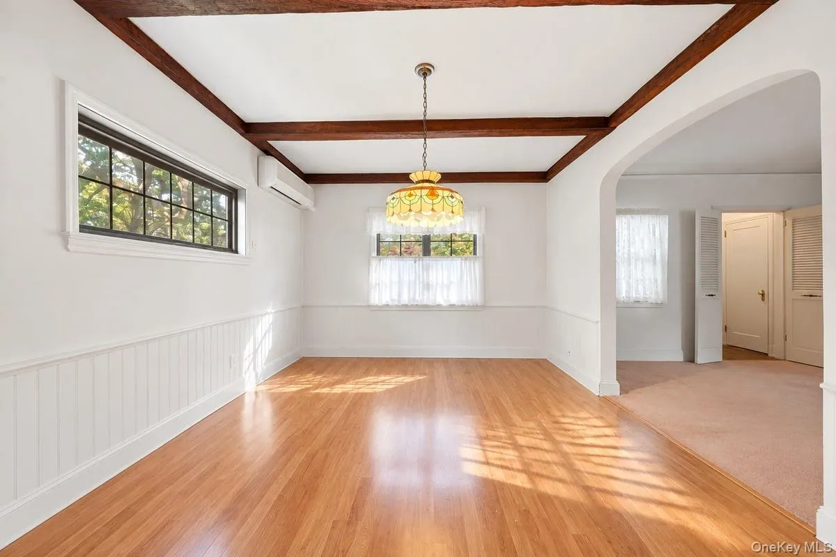 54 Kimball Terrace, Yonkers, NY, 3 Bedrooms Bedrooms, 9 Rooms Rooms,1 BathroomBathrooms,Residential,For Rent,Kimball,0,1059634 54 Kimball Terrace, Yonkers, NY, 3 Bedrooms Bedrooms, 9 Rooms Rooms,1 BathroomBathrooms,Residential,For Rent,Kimball,0,1059634