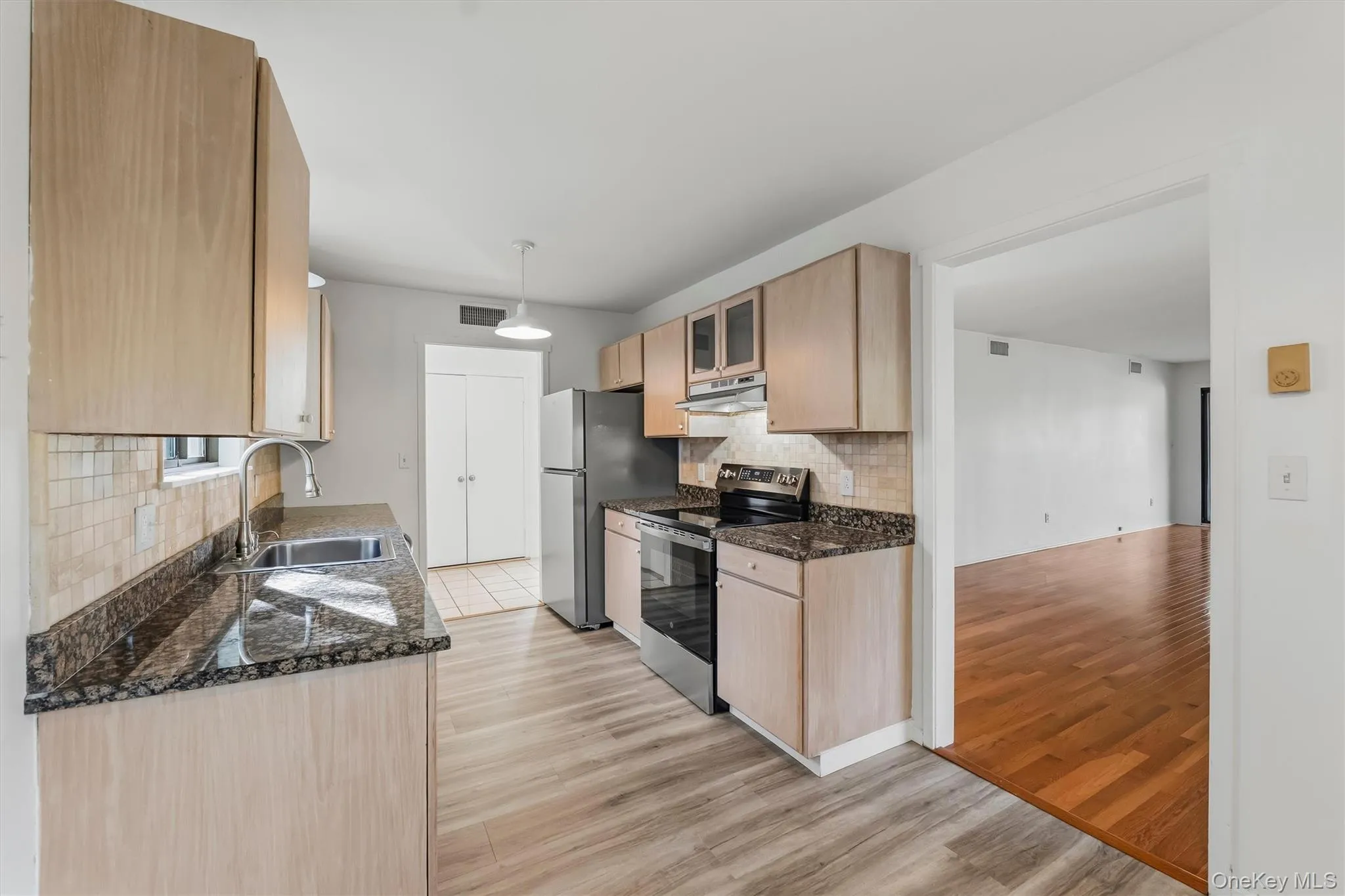 76 Heritage Hills, Somers, NY, 1 Bedroom Bedrooms, 3 Room Rooms,1 BathroomBathrooms,Residential Lease,For Rent,Heritage Hills,0,1059638 76 Heritage Hills, Somers, NY, 1 Bedroom Bedrooms, 3 Room Rooms,1 BathroomBathrooms,Residential Lease,For Rent,Heritage Hills,0,1059638