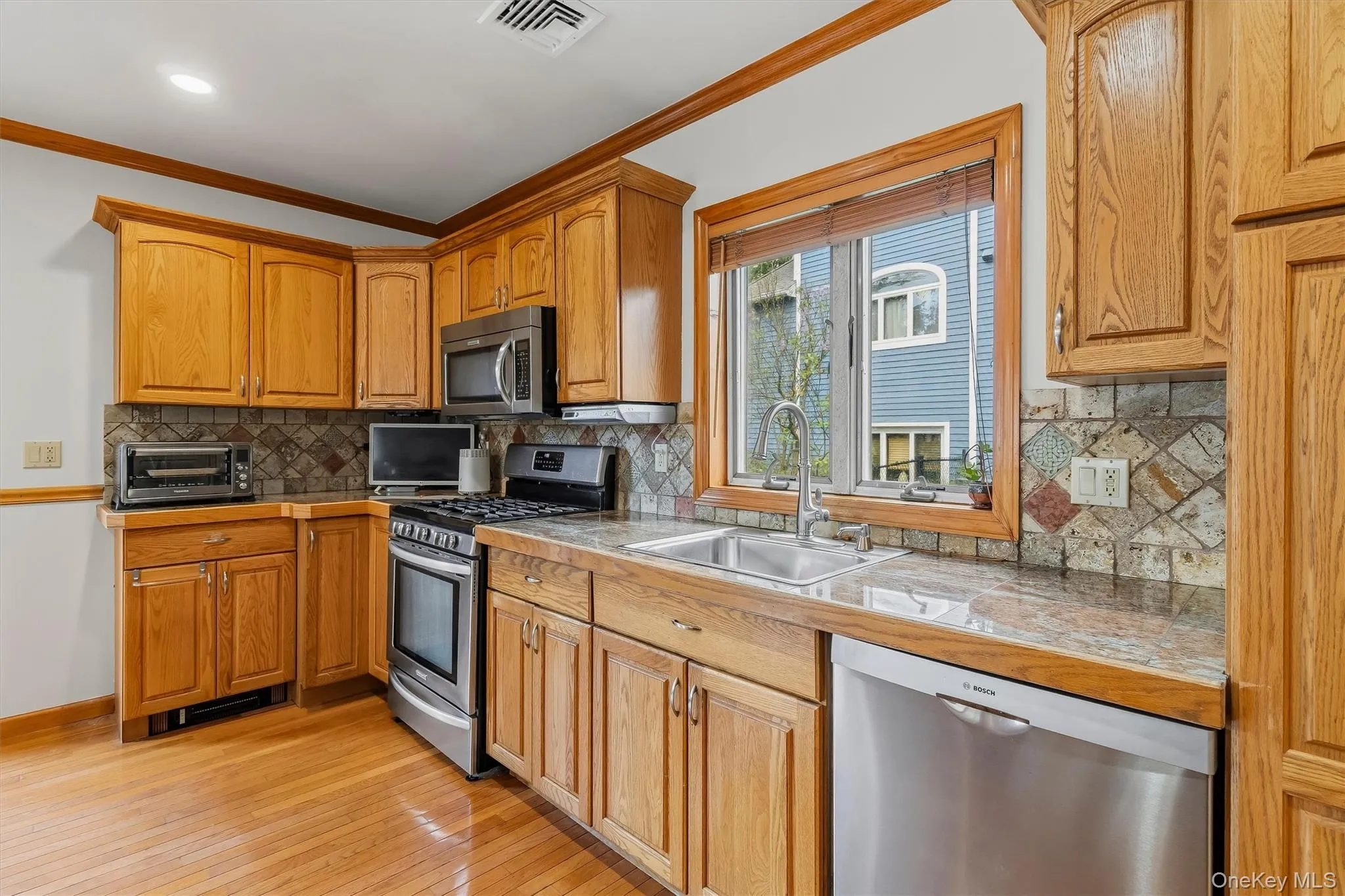 157 Martin Place, Orangetown, NY, 3 Bedrooms Bedrooms, 8 Rooms Rooms,2 BathroomsBathrooms,Residential,For Rent,Martin,0,1059640 157 Martin Place, Orangetown, NY, 3 Bedrooms Bedrooms, 8 Rooms Rooms,2 BathroomsBathrooms,Residential,For Rent,Martin,0,1059640