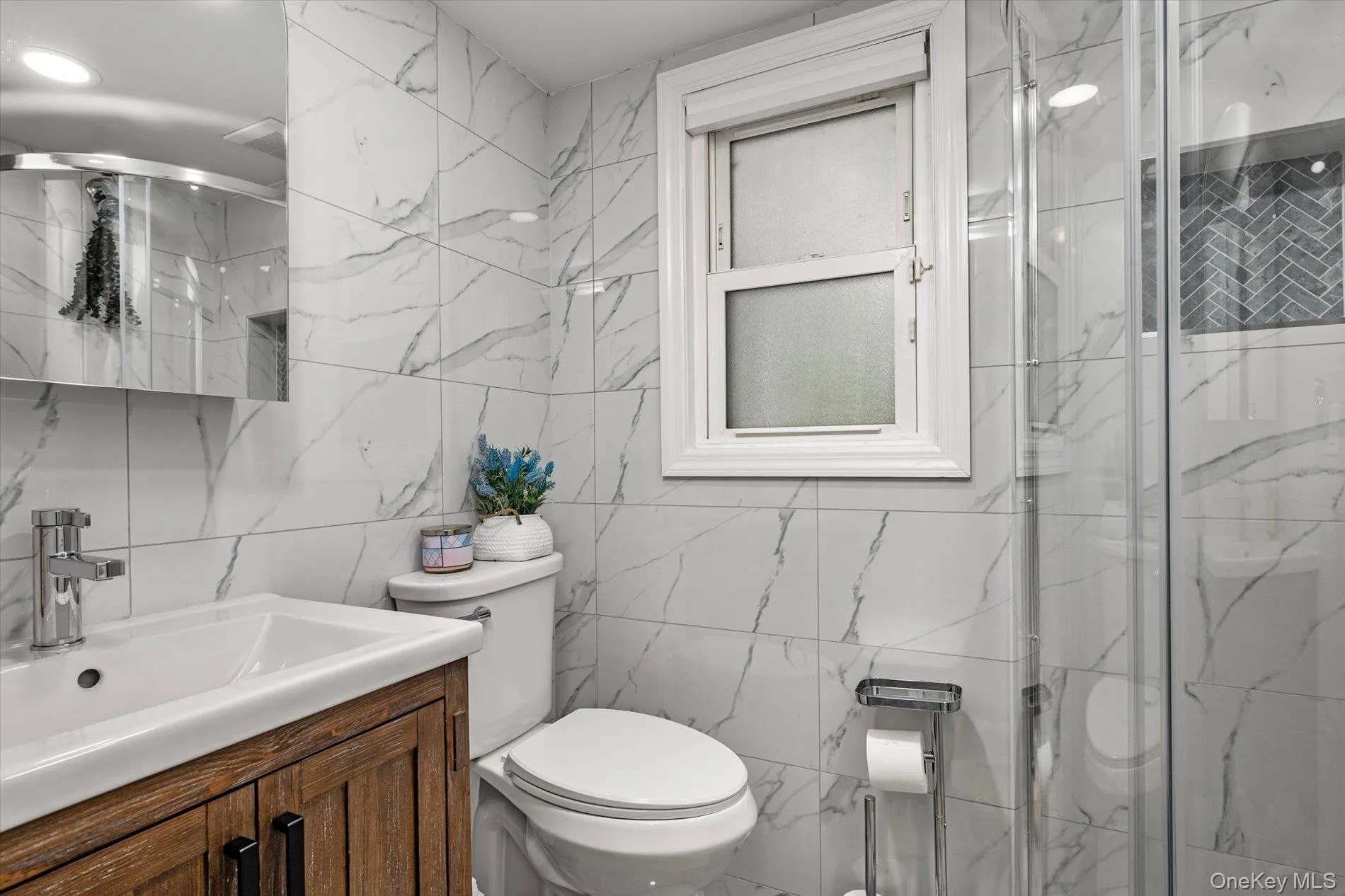 18 Meadow Lark Drive, Huntington, NY, 3 Bedrooms Bedrooms, 7 Rooms Rooms,2 BathroomsBathrooms,Residential,For Rent,Meadow Lark,0,1059644 18 Meadow Lark Drive, Huntington, NY, 3 Bedrooms Bedrooms, 7 Rooms Rooms,2 BathroomsBathrooms,Residential,For Rent,Meadow Lark,0,1059644