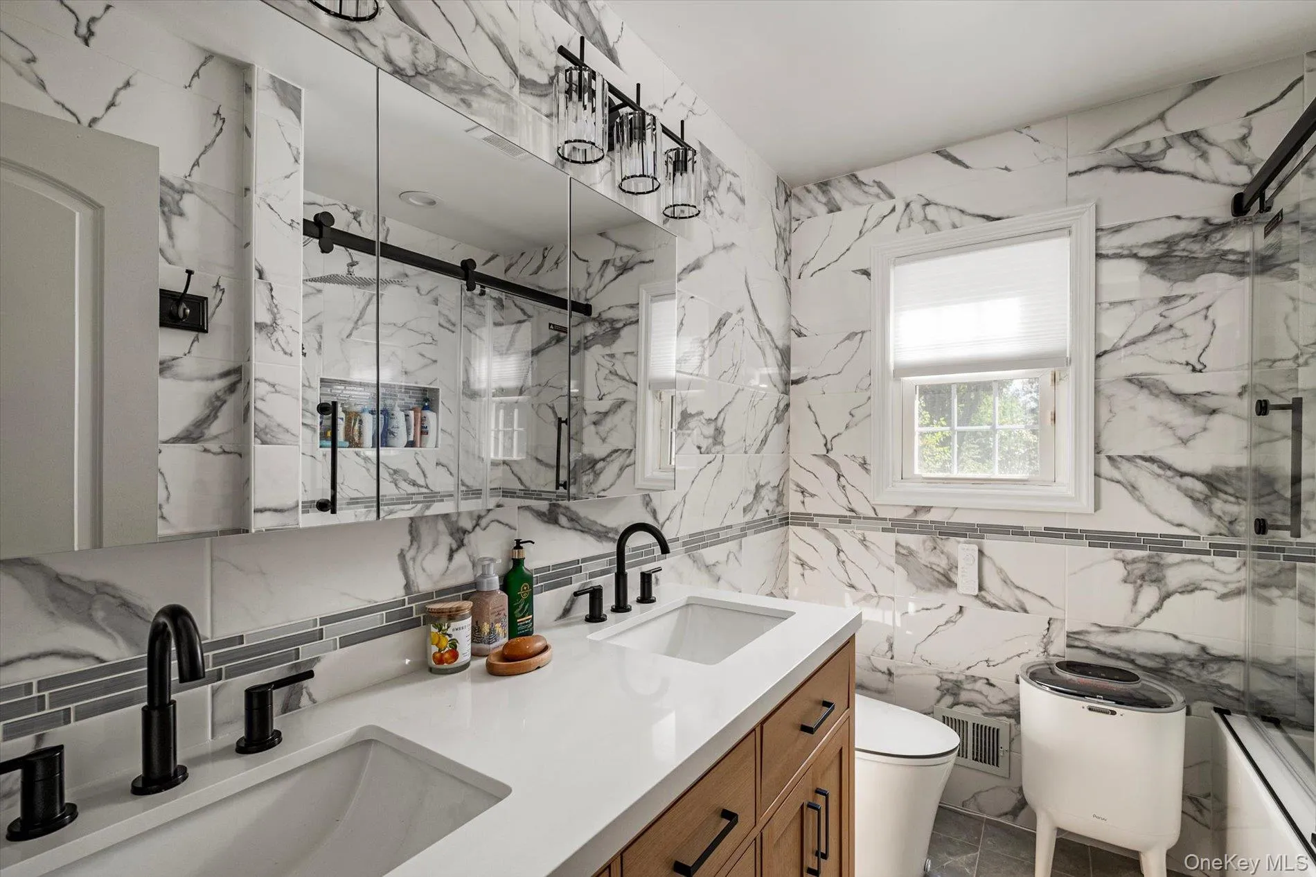 18 Meadow Lark Drive, Huntington, NY, 3 Bedrooms Bedrooms, 7 Rooms Rooms,2 BathroomsBathrooms,Residential,For Rent,Meadow Lark,0,1059644 18 Meadow Lark Drive, Huntington, NY, 3 Bedrooms Bedrooms, 7 Rooms Rooms,2 BathroomsBathrooms,Residential,For Rent,Meadow Lark,0,1059644