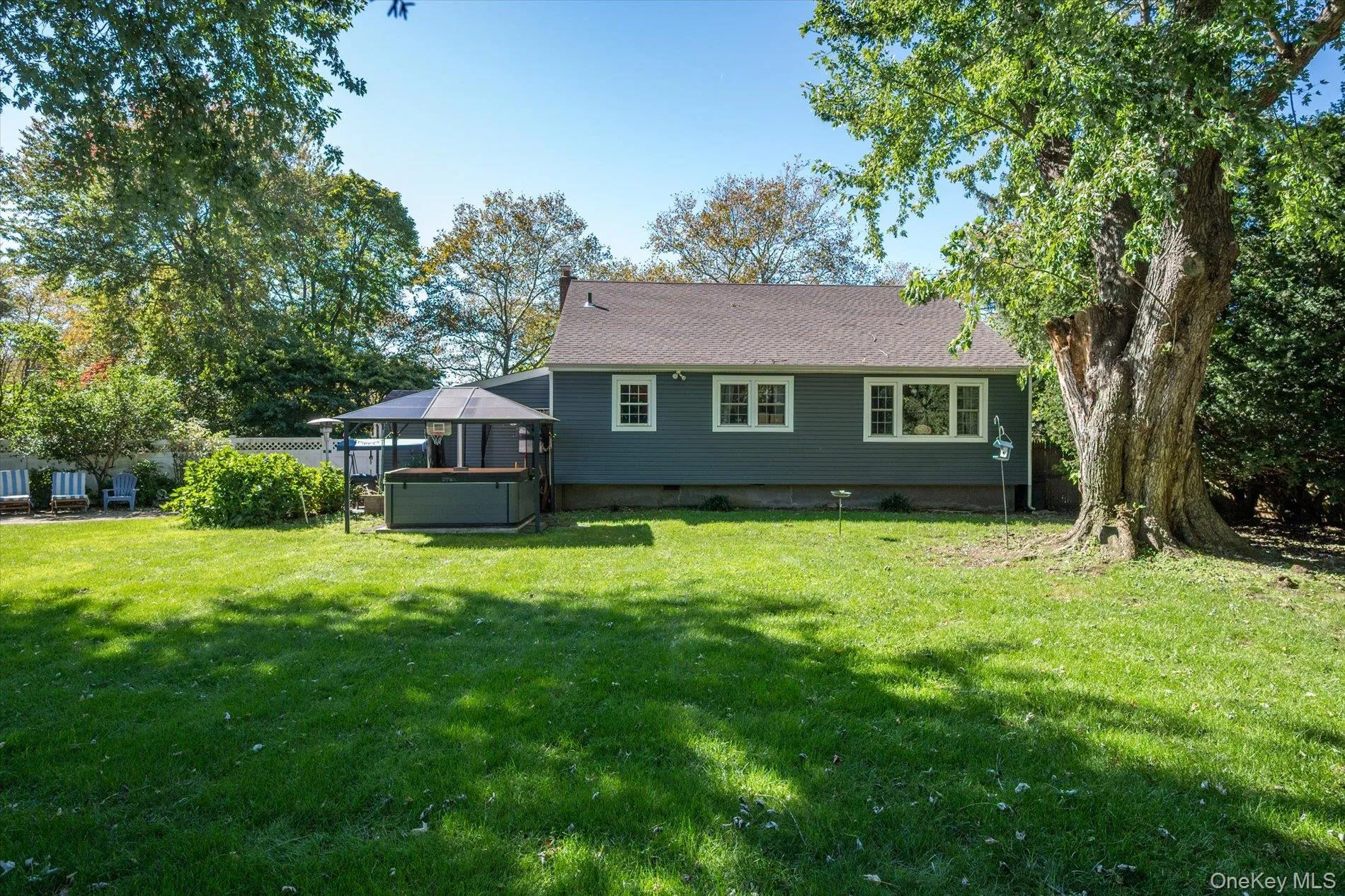 18 Meadow Lark Drive, Huntington, NY, 3 Bedrooms Bedrooms, 7 Rooms Rooms,2 BathroomsBathrooms,Residential,For Rent,Meadow Lark,0,1059644 18 Meadow Lark Drive, Huntington, NY, 3 Bedrooms Bedrooms, 7 Rooms Rooms,2 BathroomsBathrooms,Residential,For Rent,Meadow Lark,0,1059644