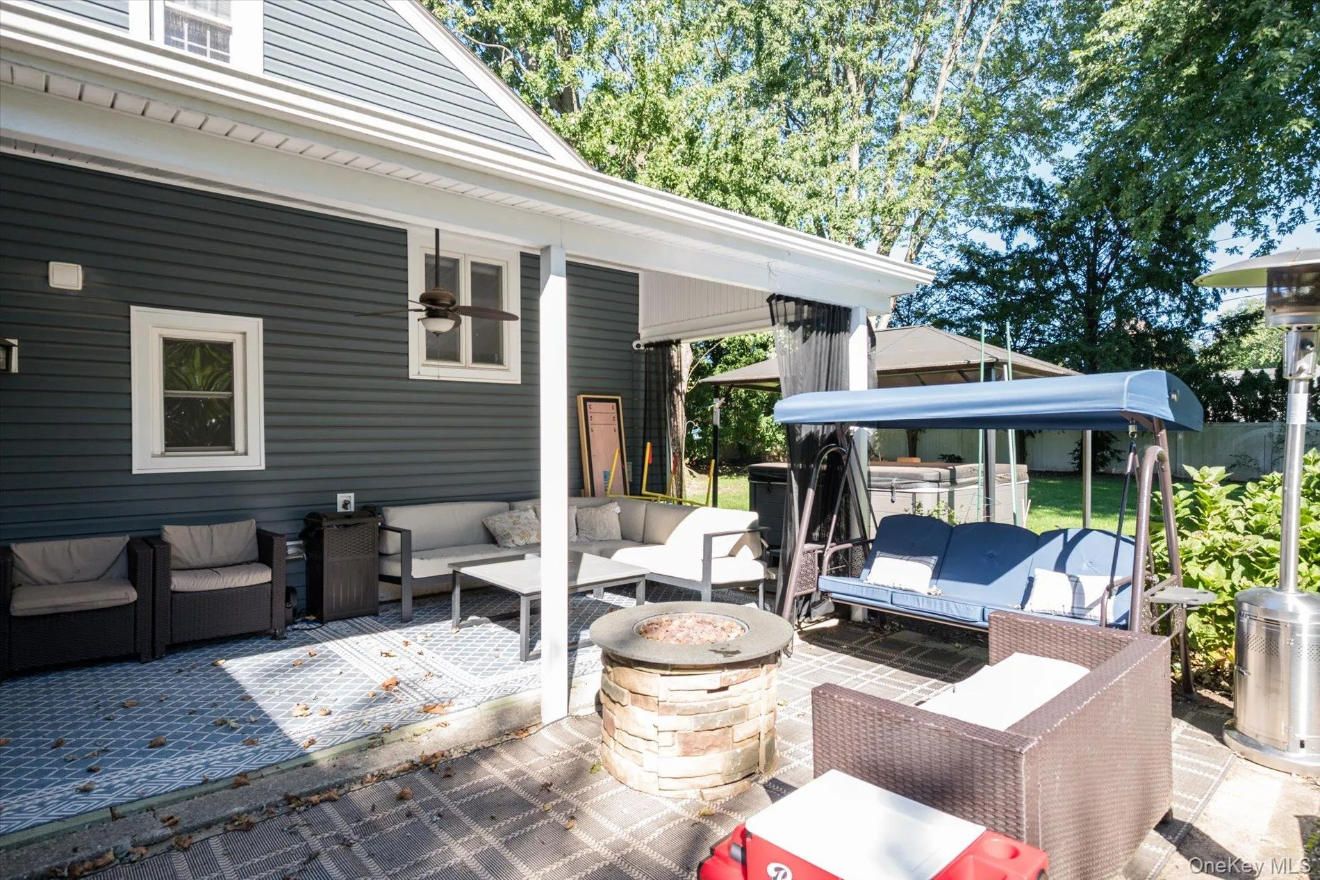 18 Meadow Lark Drive, Huntington, NY, 3 Bedrooms Bedrooms, 7 Rooms Rooms,2 BathroomsBathrooms,Residential,For Rent,Meadow Lark,0,1059644 18 Meadow Lark Drive, Huntington, NY, 3 Bedrooms Bedrooms, 7 Rooms Rooms,2 BathroomsBathrooms,Residential,For Rent,Meadow Lark,0,1059644