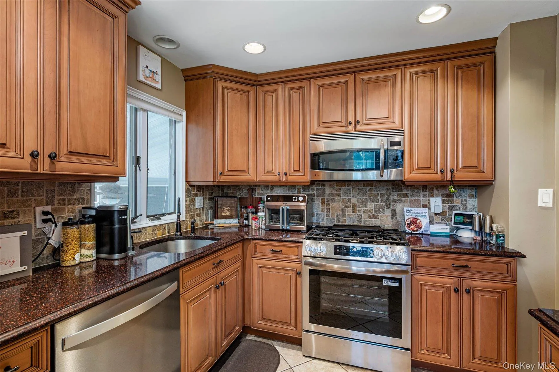18 Meadow Lark Drive, Huntington, NY, 3 Bedrooms Bedrooms, 7 Rooms Rooms,2 BathroomsBathrooms,Residential,For Rent,Meadow Lark,0,1059644 18 Meadow Lark Drive, Huntington, NY, 3 Bedrooms Bedrooms, 7 Rooms Rooms,2 BathroomsBathrooms,Residential,For Rent,Meadow Lark,0,1059644