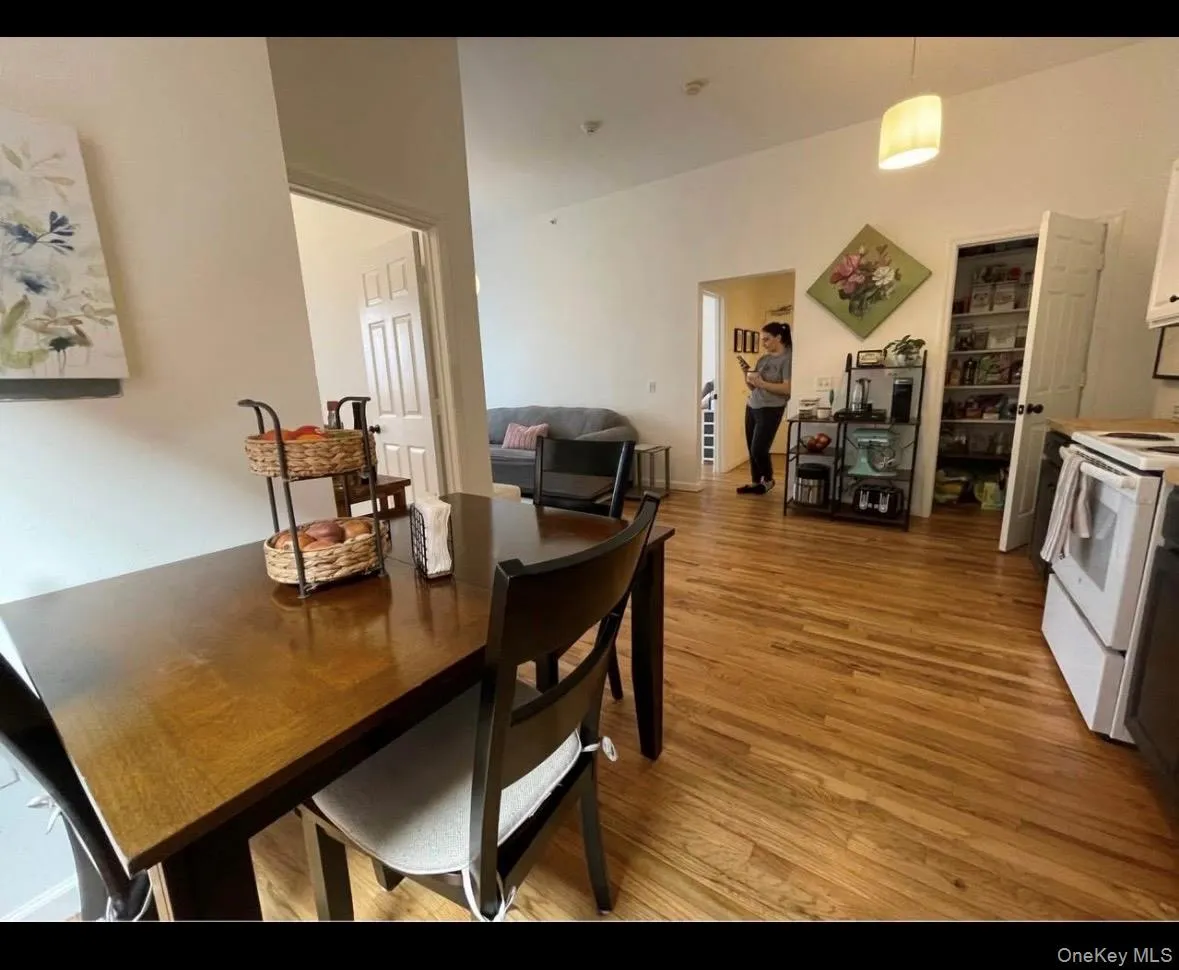484 Main Street, Beacon, NY, 2 Bedroom Bedrooms, 4 Room Rooms,1 BathroomBathrooms,Residential Lease,For Rent,Main,0,1059662 484 Main Street, Beacon, NY, 2 Bedroom Bedrooms, 4 Room Rooms,1 BathroomBathrooms,Residential Lease,For Rent,Main,0,1059662