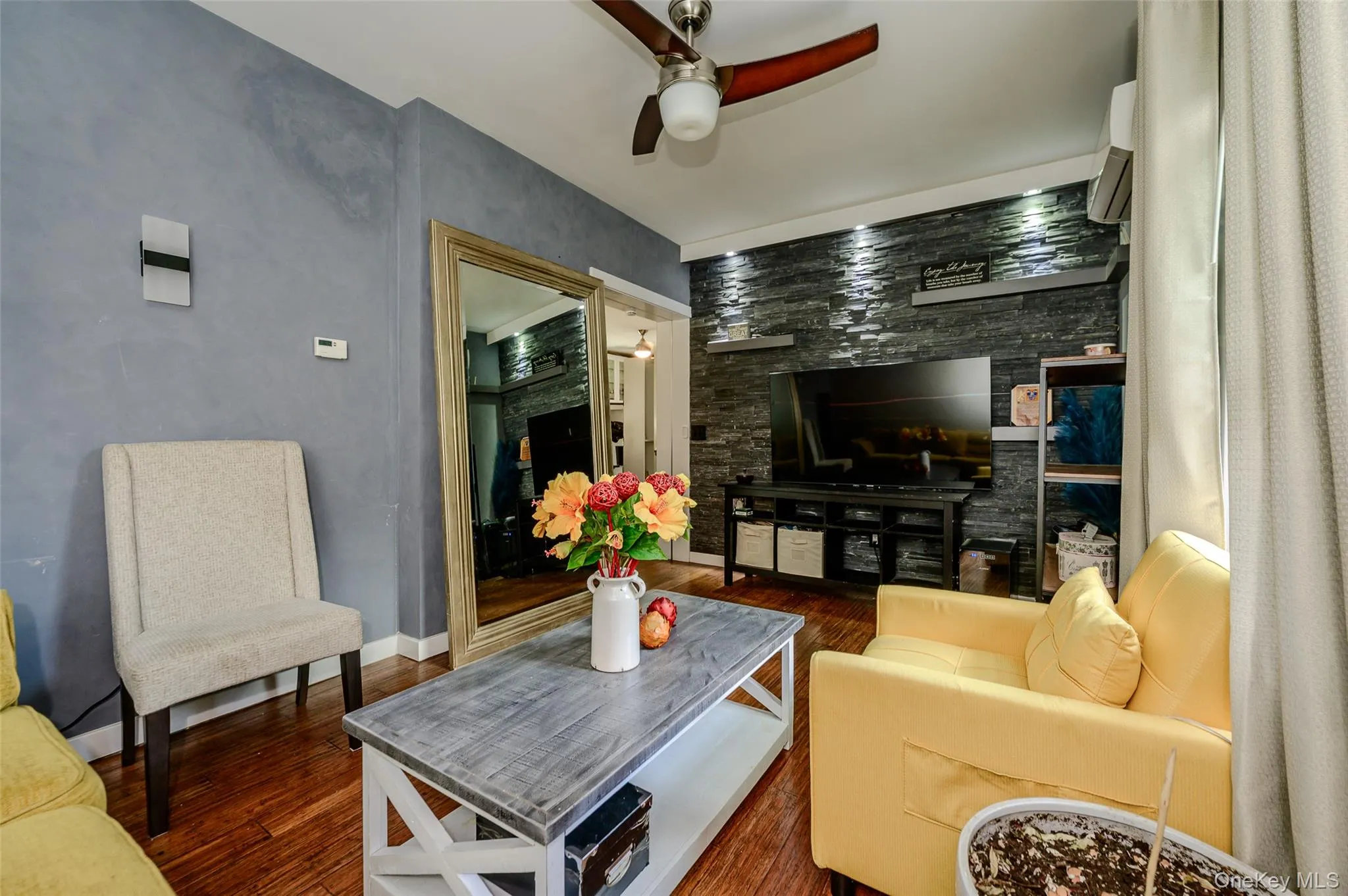 48 Clarendon Avenue, Yonkers, NY, 2 Bedrooms Bedrooms, 5 Rooms Rooms,1 BathroomBathrooms,Residential,For Rent,Clarendon,0,1059675 48 Clarendon Avenue, Yonkers, NY, 2 Bedrooms Bedrooms, 5 Rooms Rooms,1 BathroomBathrooms,Residential,For Rent,Clarendon,0,1059675