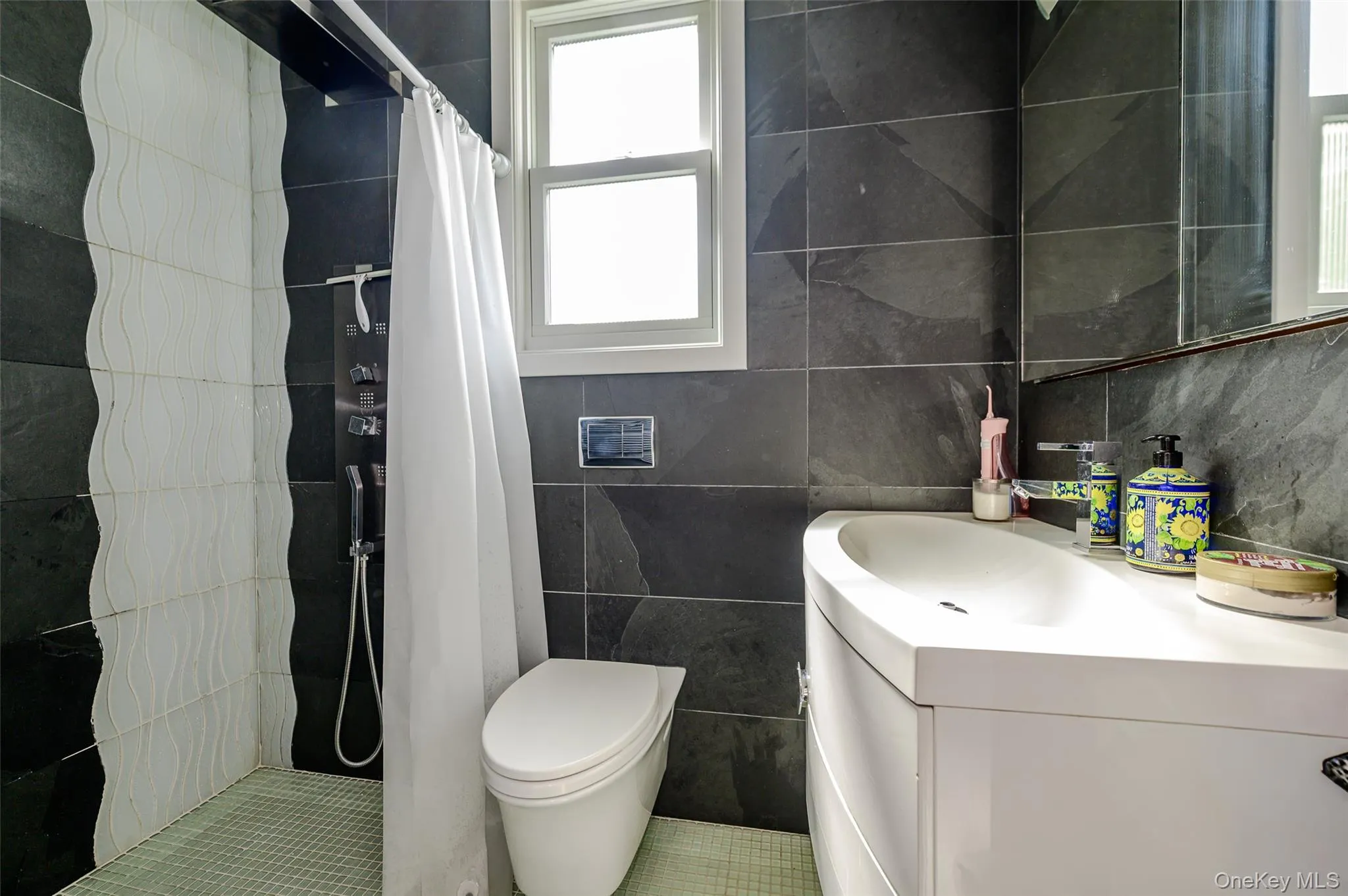 48 Clarendon Avenue, Yonkers, NY, 2 Bedrooms Bedrooms, 5 Rooms Rooms,1 BathroomBathrooms,Residential,For Rent,Clarendon,0,1059675 48 Clarendon Avenue, Yonkers, NY, 2 Bedrooms Bedrooms, 5 Rooms Rooms,1 BathroomBathrooms,Residential,For Rent,Clarendon,0,1059675