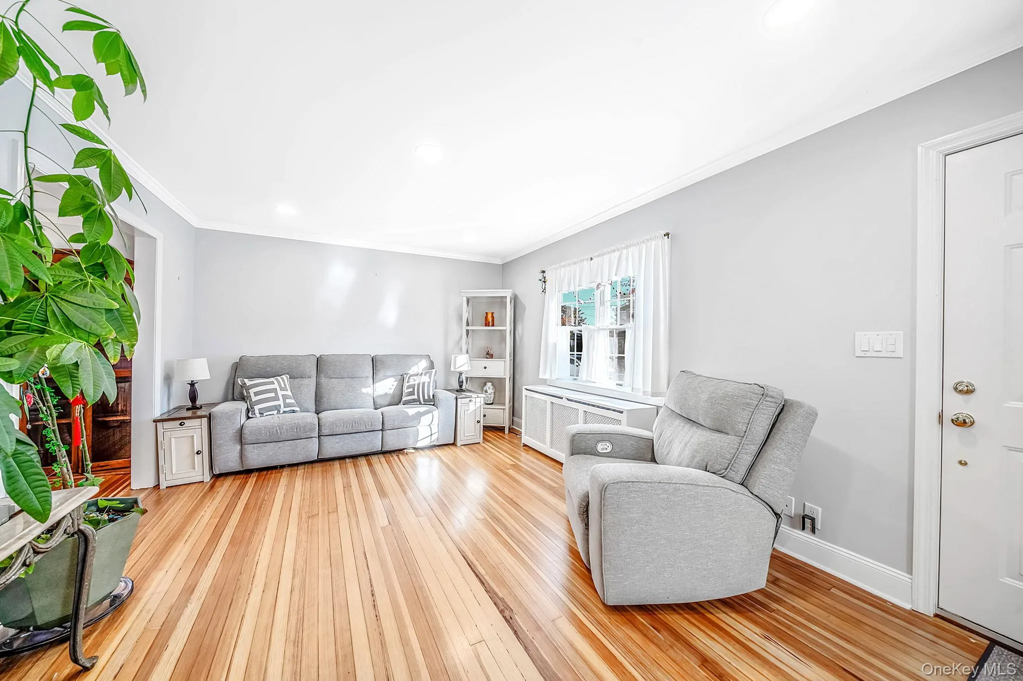 51 Marvin Street, Brookhaven, NY, 3 Bedrooms Bedrooms, 6 Rooms Rooms,1 BathroomBathrooms,Residential,For Rent,Marvin,0,1059681 51 Marvin Street, Brookhaven, NY, 3 Bedrooms Bedrooms, 6 Rooms Rooms,1 BathroomBathrooms,Residential,For Rent,Marvin,0,1059681