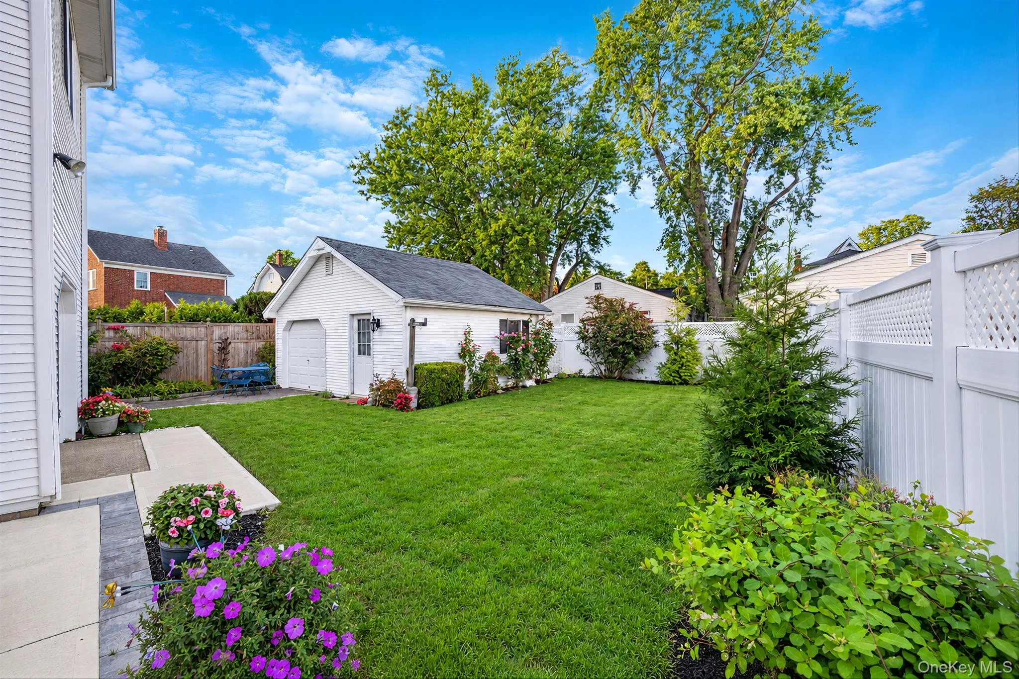 51 Marvin Street, Brookhaven, NY, 3 Bedrooms Bedrooms, 6 Rooms Rooms,1 BathroomBathrooms,Residential,For Rent,Marvin,0,1059681 51 Marvin Street, Brookhaven, NY, 3 Bedrooms Bedrooms, 6 Rooms Rooms,1 BathroomBathrooms,Residential,For Rent,Marvin,0,1059681