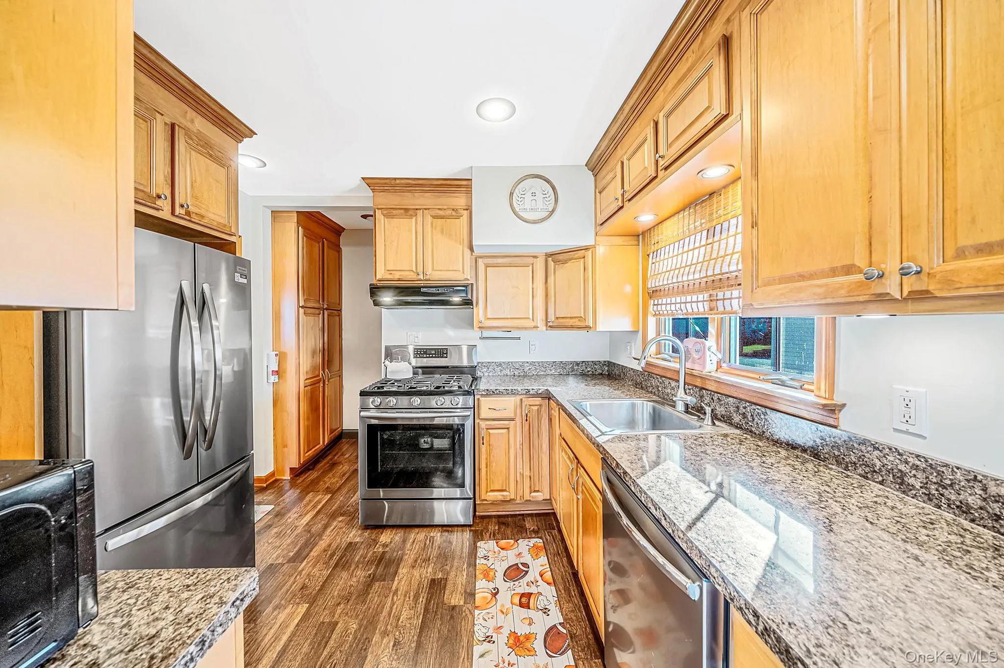 51 Marvin Street, Brookhaven, NY, 3 Bedrooms Bedrooms, 6 Rooms Rooms,1 BathroomBathrooms,Residential,For Rent,Marvin,0,1059681 51 Marvin Street, Brookhaven, NY, 3 Bedrooms Bedrooms, 6 Rooms Rooms,1 BathroomBathrooms,Residential,For Rent,Marvin,0,1059681