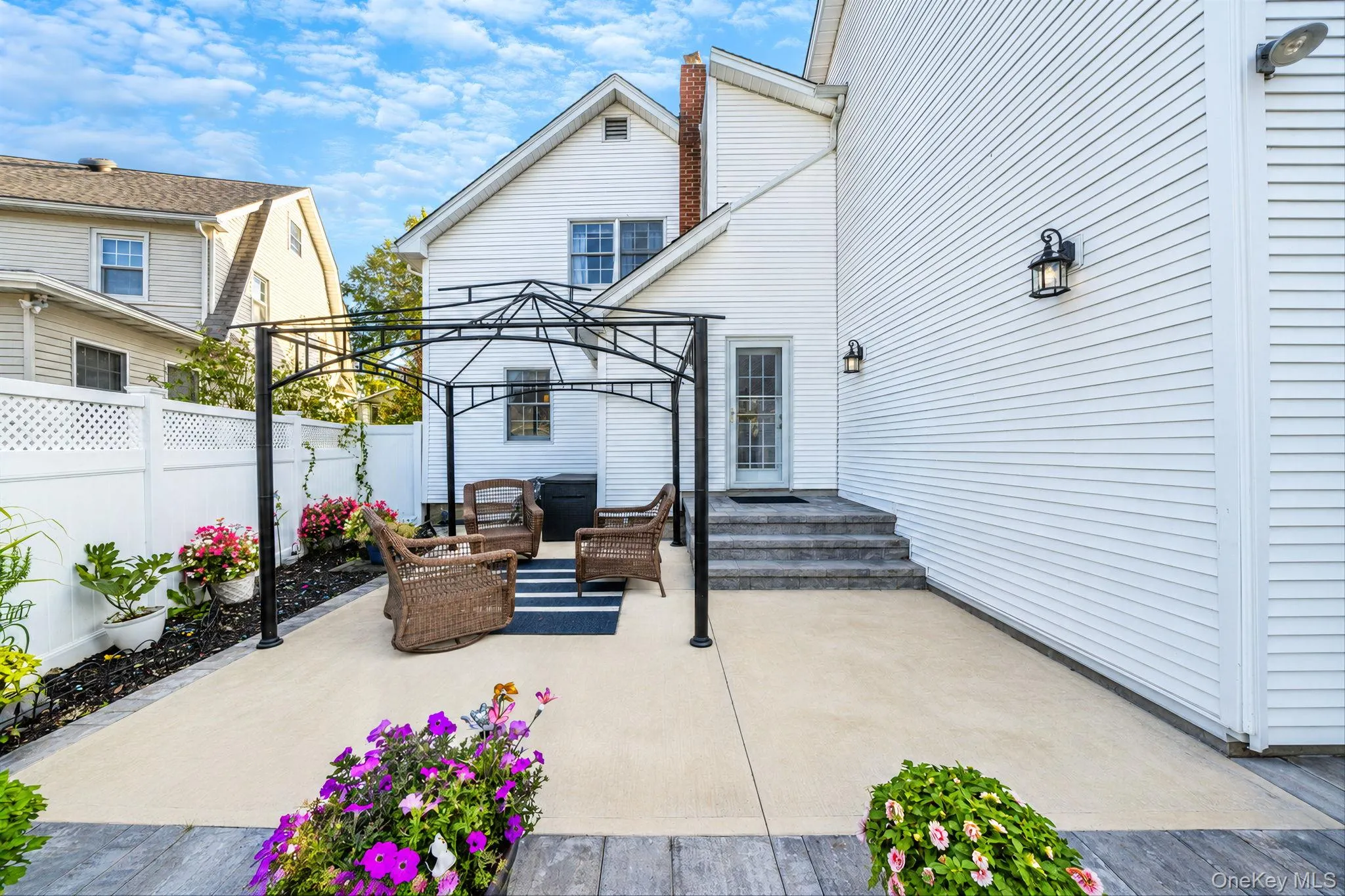 51 Marvin Street, Brookhaven, NY, 3 Bedrooms Bedrooms, 6 Rooms Rooms,1 BathroomBathrooms,Residential,For Rent,Marvin,0,1059681 51 Marvin Street, Brookhaven, NY, 3 Bedrooms Bedrooms, 6 Rooms Rooms,1 BathroomBathrooms,Residential,For Rent,Marvin,0,1059681