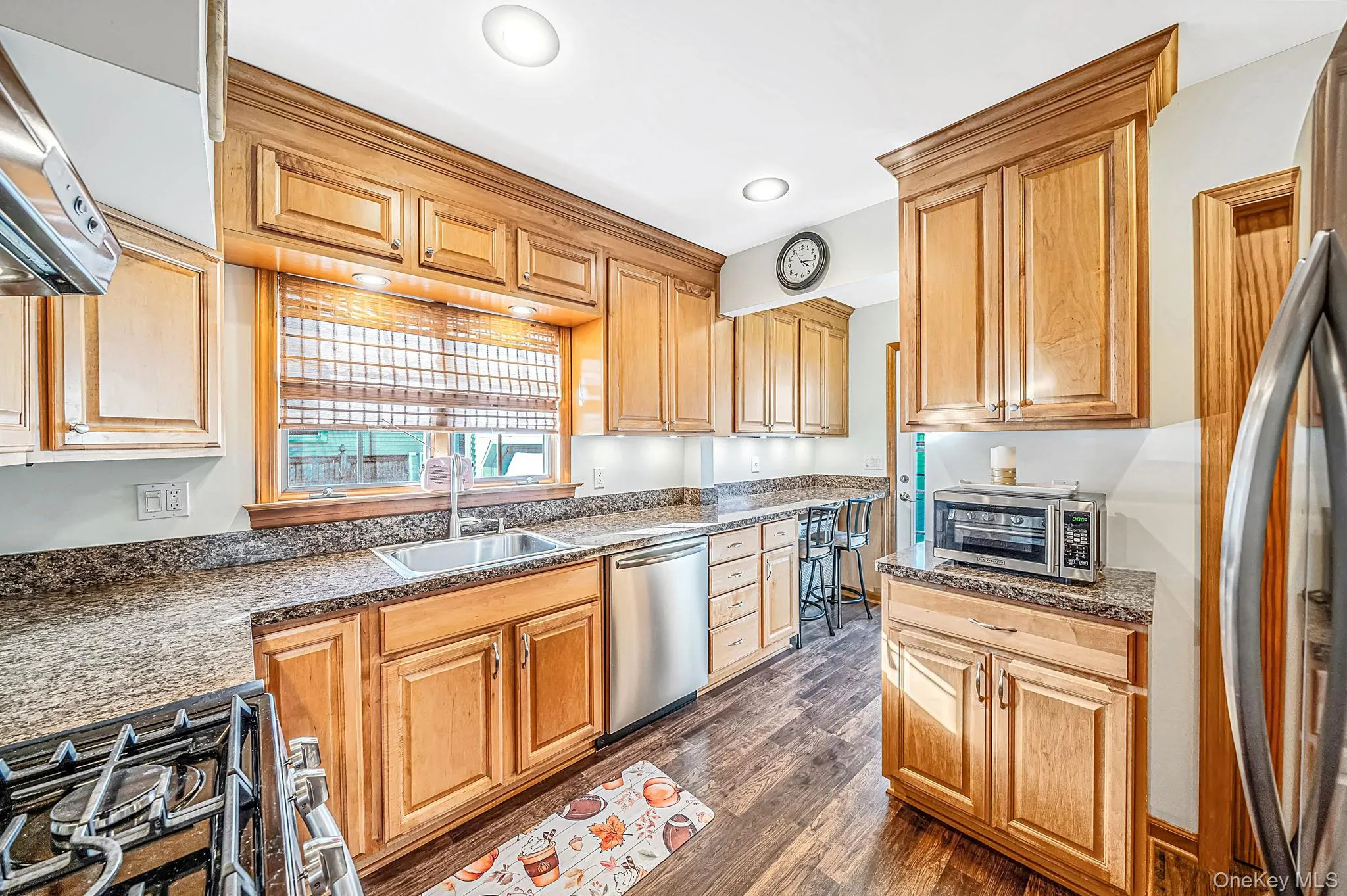 51 Marvin Street, Brookhaven, NY, 3 Bedrooms Bedrooms, 6 Rooms Rooms,1 BathroomBathrooms,Residential,For Rent,Marvin,0,1059681 51 Marvin Street, Brookhaven, NY, 3 Bedrooms Bedrooms, 6 Rooms Rooms,1 BathroomBathrooms,Residential,For Rent,Marvin,0,1059681