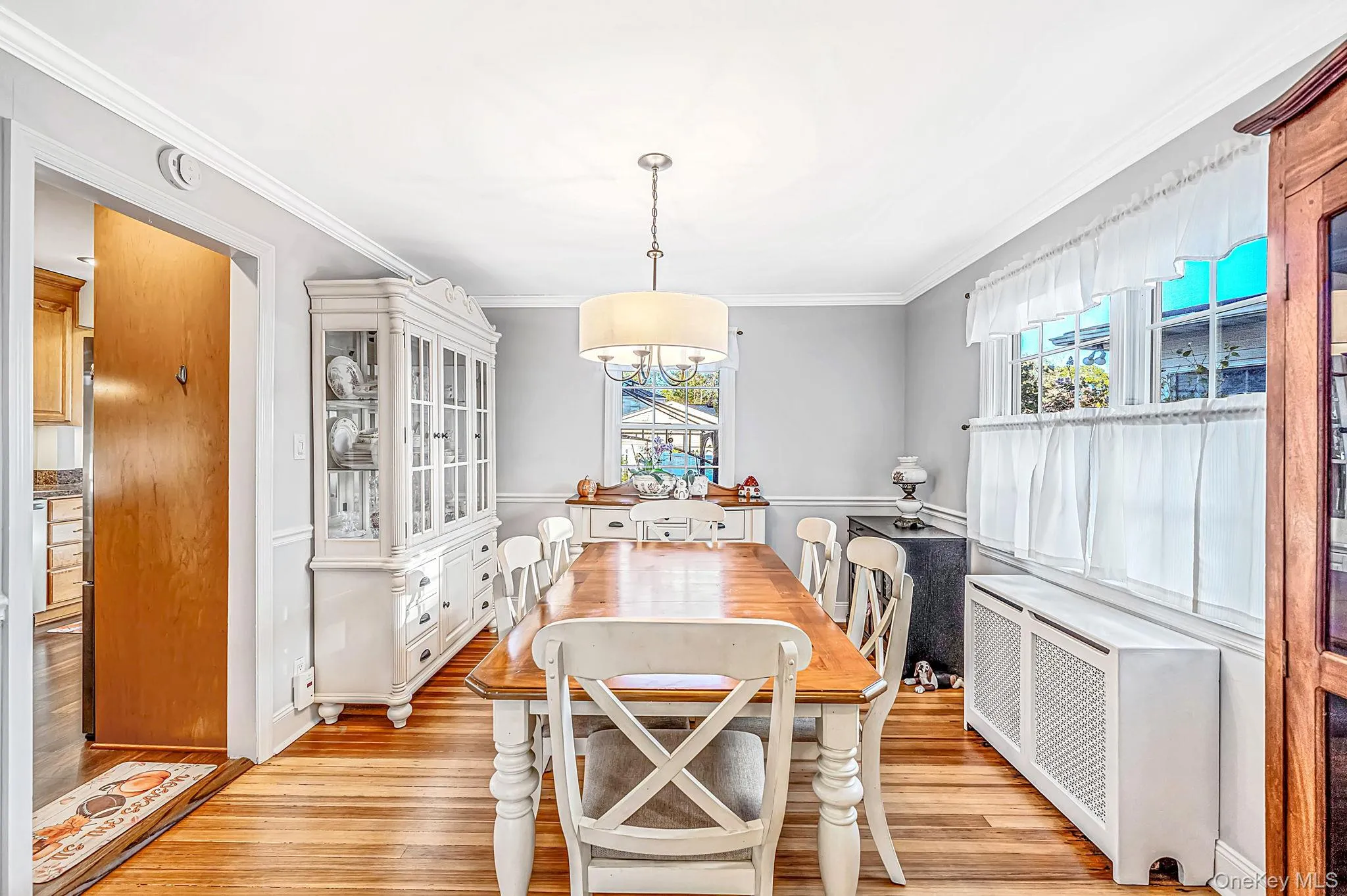 51 Marvin Street, Brookhaven, NY, 3 Bedrooms Bedrooms, 6 Rooms Rooms,1 BathroomBathrooms,Residential,For Rent,Marvin,0,1059681 51 Marvin Street, Brookhaven, NY, 3 Bedrooms Bedrooms, 6 Rooms Rooms,1 BathroomBathrooms,Residential,For Rent,Marvin,0,1059681