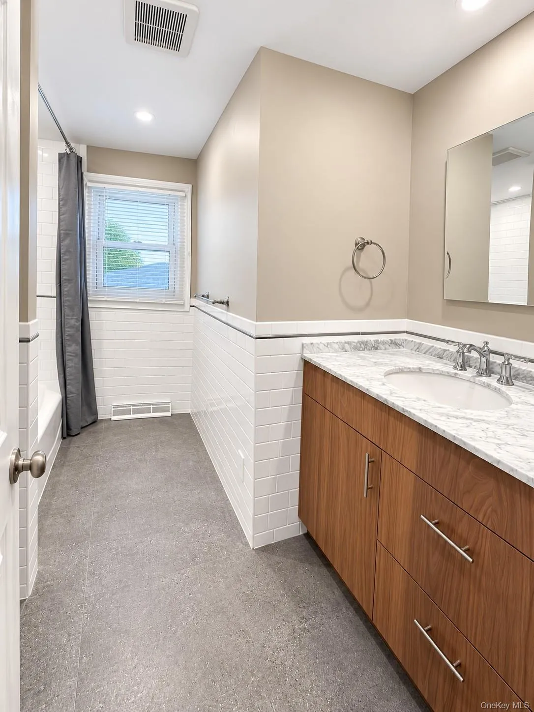 153 Central Avenue, Orangetown, NY, 2 Bedroom Bedrooms, 5 Room Rooms,1 BathroomBathrooms,Residential Lease,For Rent,Central,0,1059685 153 Central Avenue, Orangetown, NY, 2 Bedroom Bedrooms, 5 Room Rooms,1 BathroomBathrooms,Residential Lease,For Rent,Central,0,1059685