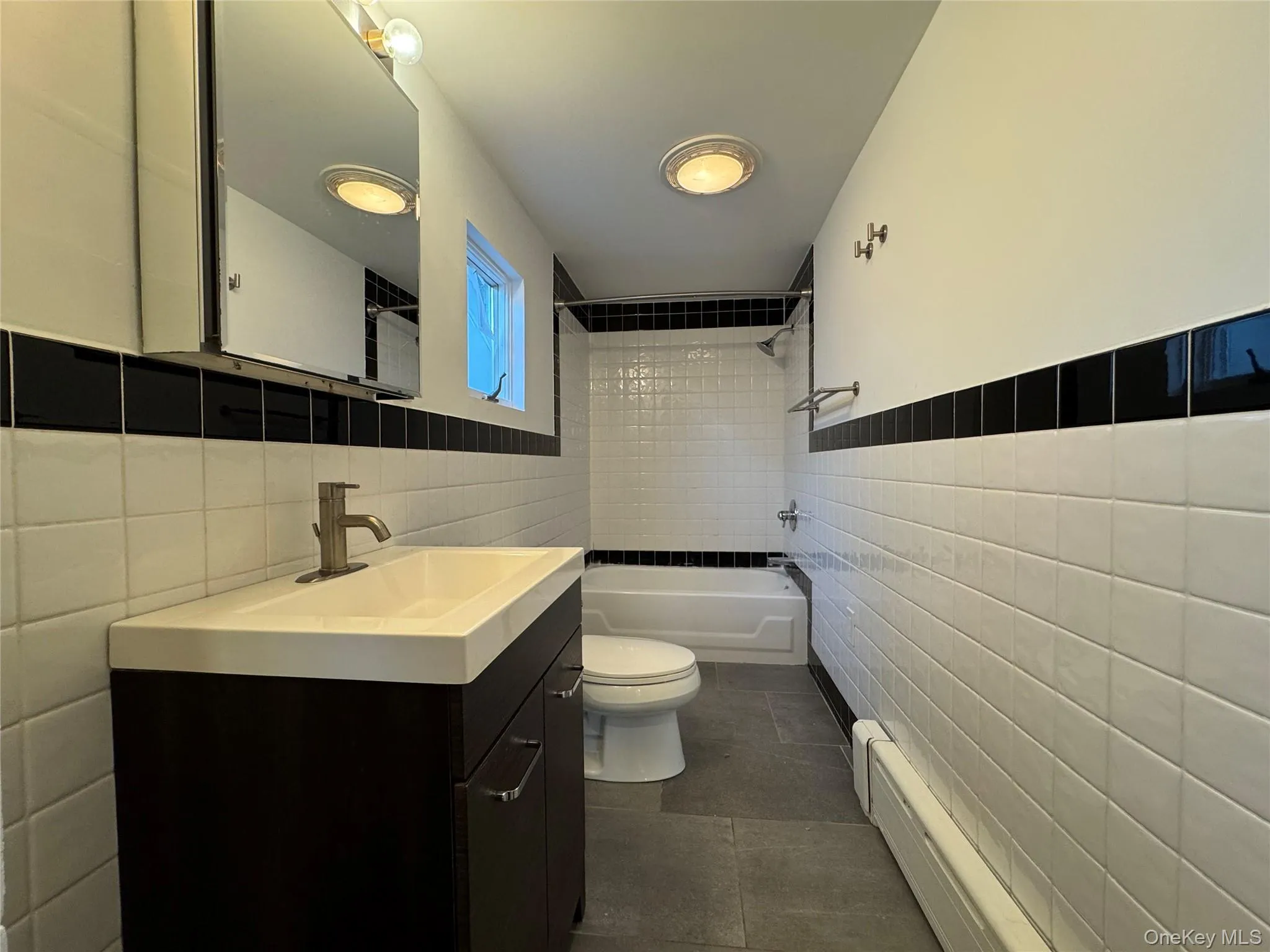 5 Elm Street, Beacon, NY, 1 Bedroom Bedrooms, 4 Room Rooms,1 BathroomBathrooms,Residential Lease,For Rent,Elm,0,1059686 5 Elm Street, Beacon, NY, 1 Bedroom Bedrooms, 4 Room Rooms,1 BathroomBathrooms,Residential Lease,For Rent,Elm,0,1059686
