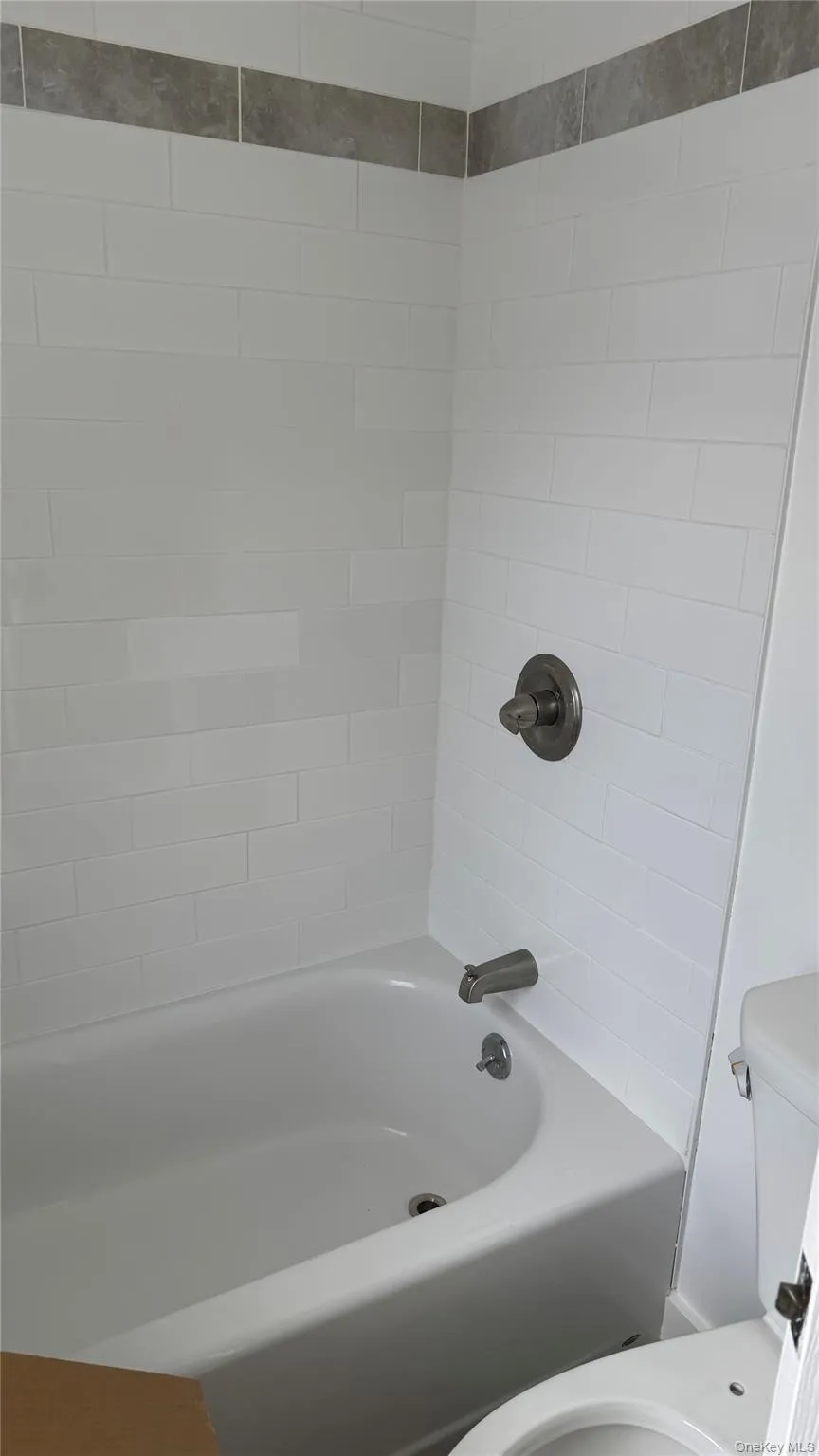 14 Orchard Street, Warwick (town), NY, 2 Bedroom Bedrooms, 4 Room Rooms,1 BathroomBathrooms,Residential Lease,For Rent,Orchard,0,1059688 14 Orchard Street, Warwick (town), NY, 2 Bedroom Bedrooms, 4 Room Rooms,1 BathroomBathrooms,Residential Lease,For Rent,Orchard,0,1059688