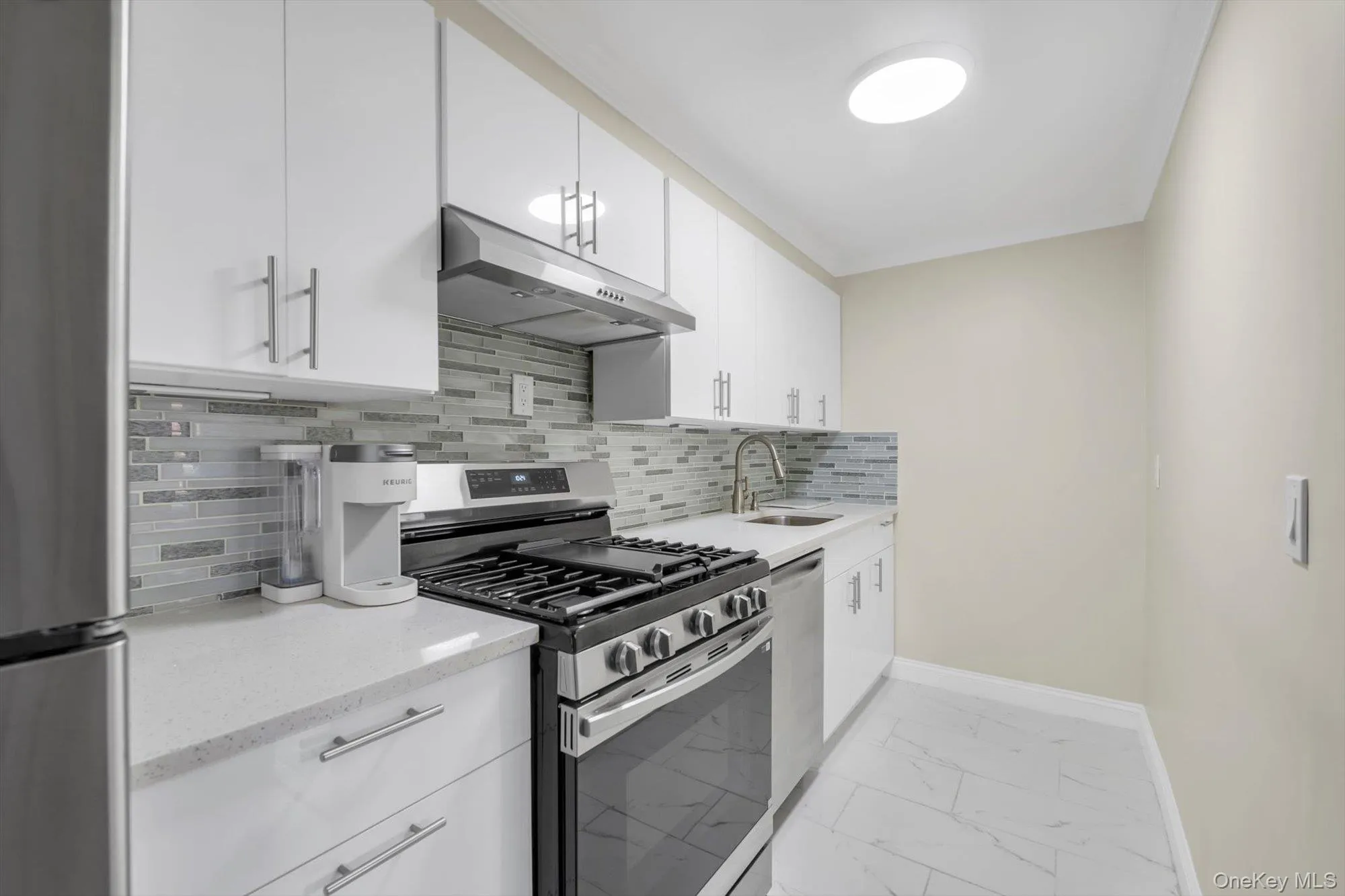 14130 84 Road, New York, NY, 1 Bedroom Bedrooms, 4 Room Rooms,1 BathroomBathrooms,Residential Lease,For Rent,84,0,1059689 14130 84 Road, New York, NY, 1 Bedroom Bedrooms, 4 Room Rooms,1 BathroomBathrooms,Residential Lease,For Rent,84,0,1059689