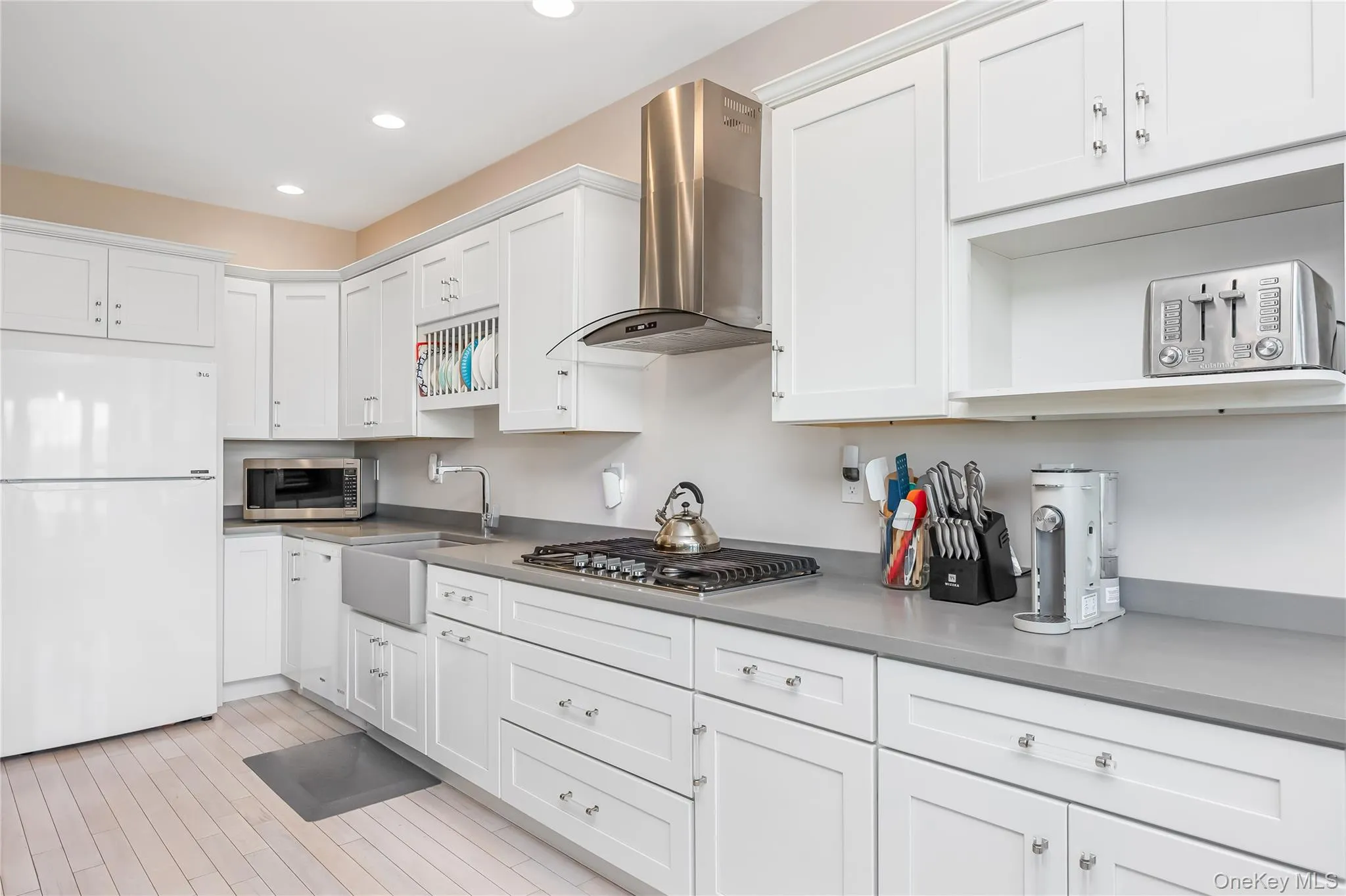 32 Tyler Drive, Riverhead, NY, 3 Bedrooms Bedrooms, 6 Rooms Rooms,2 BathroomsBathrooms,Residential,For Rent,Tyler,0,1059699 32 Tyler Drive, Riverhead, NY, 3 Bedrooms Bedrooms, 6 Rooms Rooms,2 BathroomsBathrooms,Residential,For Rent,Tyler,0,1059699