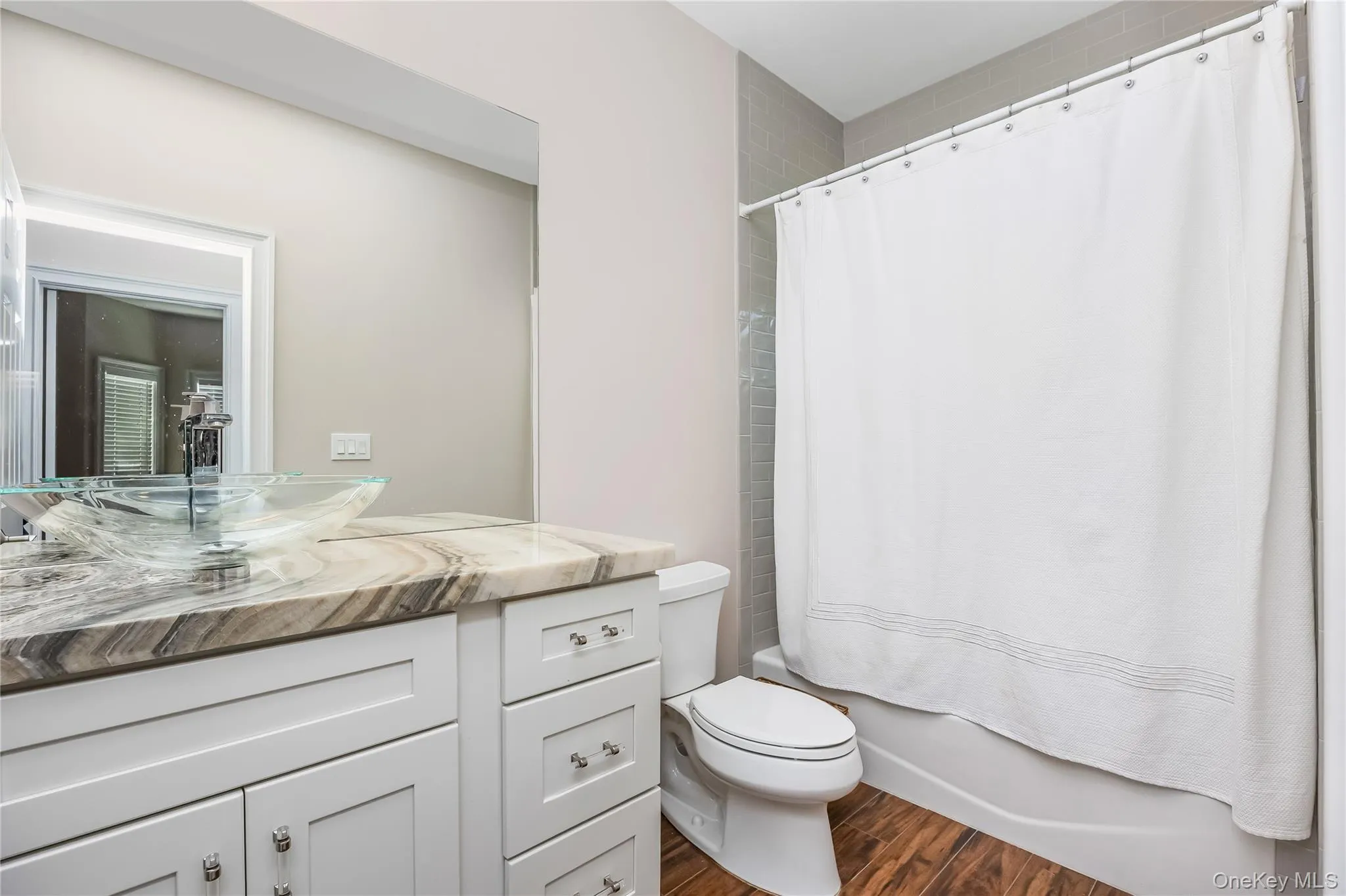 32 Tyler Drive, Riverhead, NY, 3 Bedrooms Bedrooms, 6 Rooms Rooms,2 BathroomsBathrooms,Residential,For Rent,Tyler,0,1059699 32 Tyler Drive, Riverhead, NY, 3 Bedrooms Bedrooms, 6 Rooms Rooms,2 BathroomsBathrooms,Residential,For Rent,Tyler,0,1059699