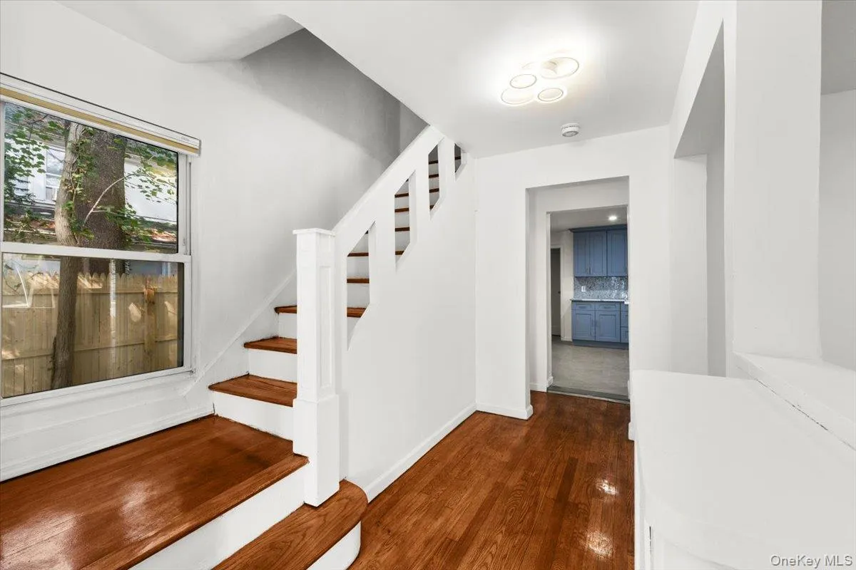 19 Gilchrest Road, North Hempstead, NY, 5 Bedroom Bedrooms, 9 Room Rooms,4 BathroomBathrooms,Residential Lease,For Rent,Gilchrest,0,1059701 19 Gilchrest Road, North Hempstead, NY, 5 Bedroom Bedrooms, 9 Room Rooms,4 BathroomBathrooms,Residential Lease,For Rent,Gilchrest,0,1059701