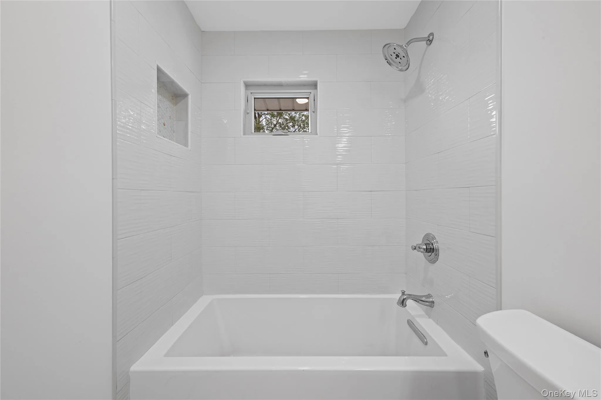 Full Bath Full Bath