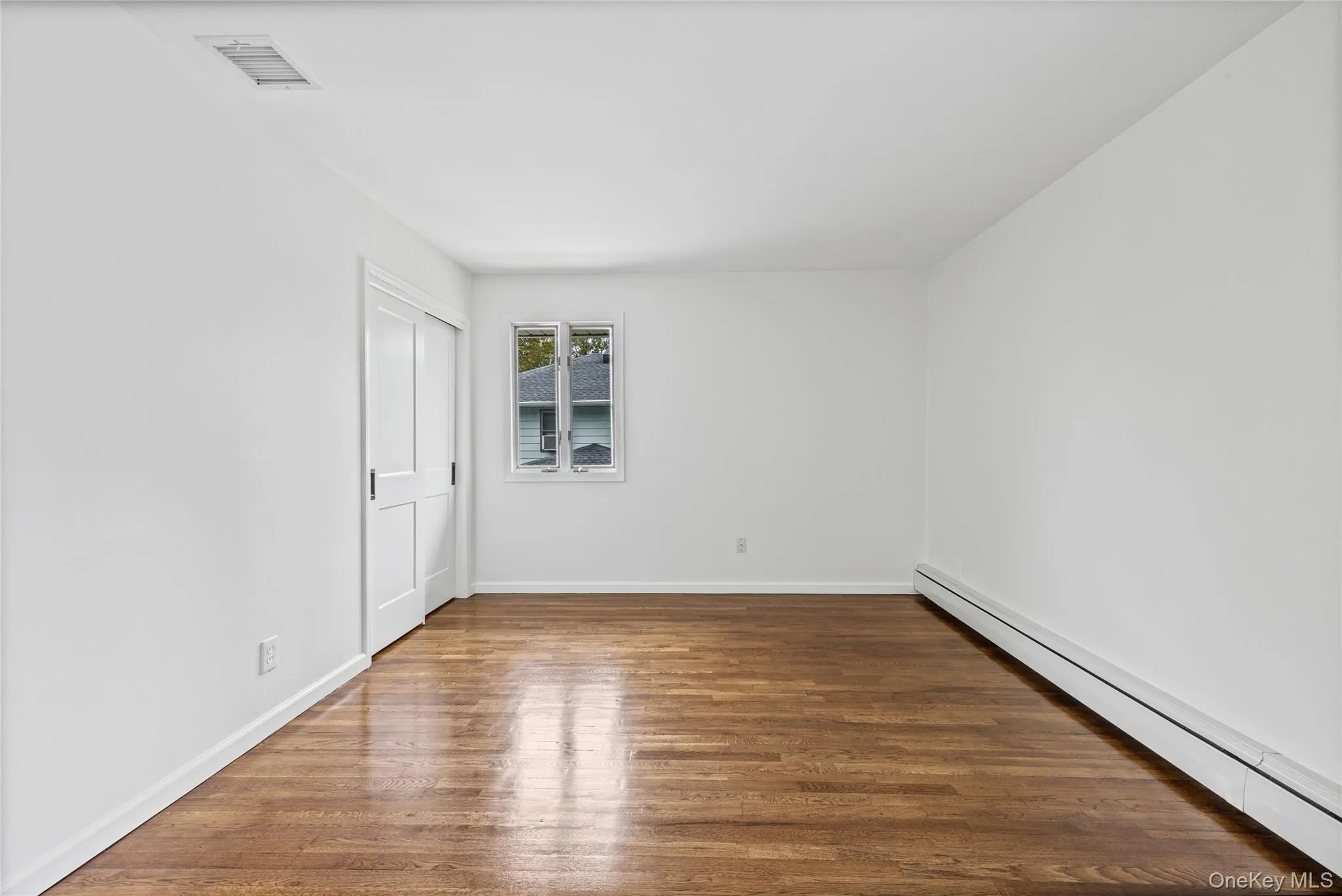 PRIMARY BEDROOM- Dual entry with hall to Full Bath PRIMARY BEDROOM- Dual entry with hall to Full Bath