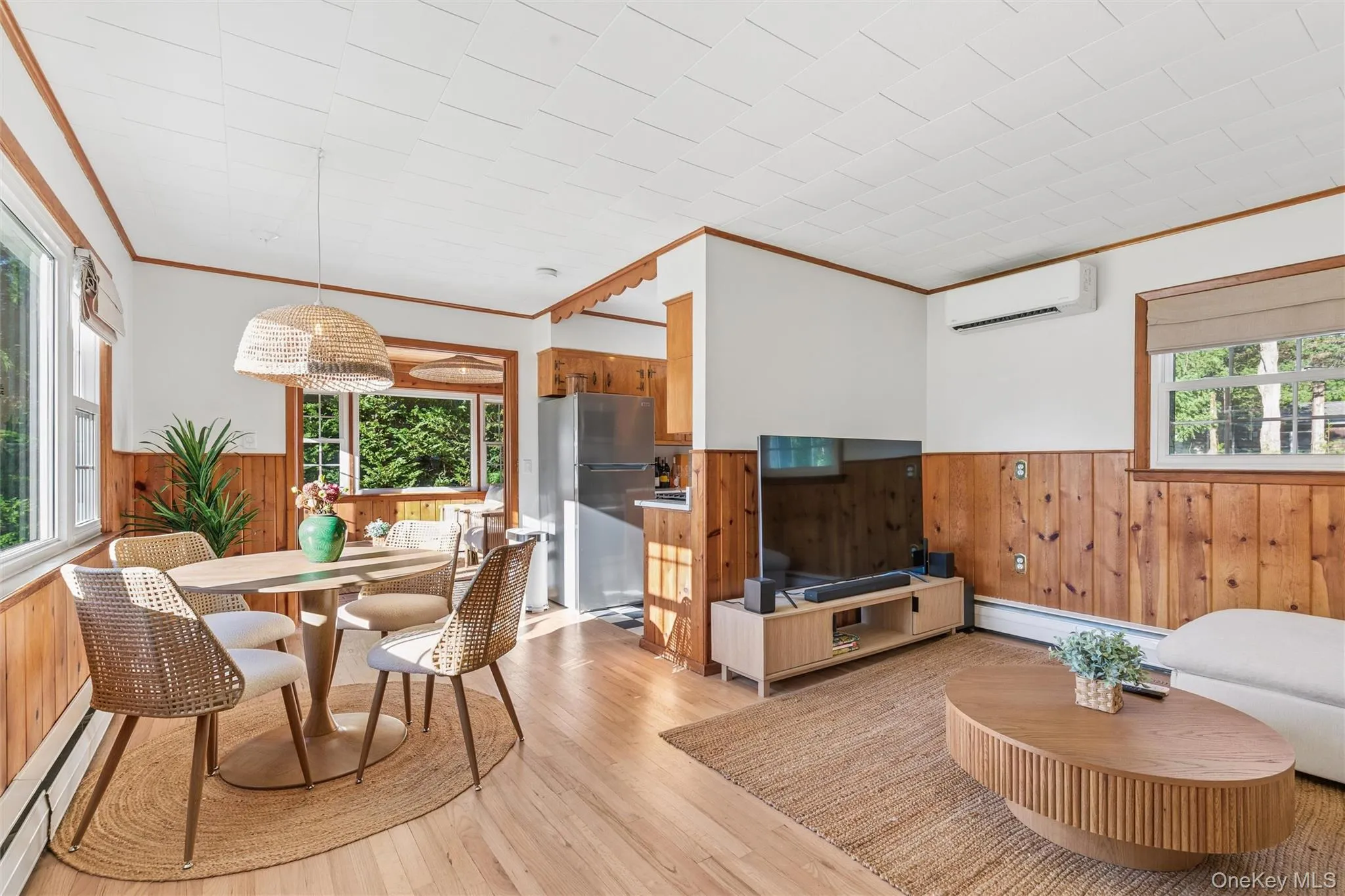 34 Westwood Drive, Southampton, NY, 2 Bedroom Bedrooms, 4 Room Rooms,1 BathroomBathrooms,Residential Lease,For Rent,Westwood,0,1059719 34 Westwood Drive, Southampton, NY, 2 Bedroom Bedrooms, 4 Room Rooms,1 BathroomBathrooms,Residential Lease,For Rent,Westwood,0,1059719