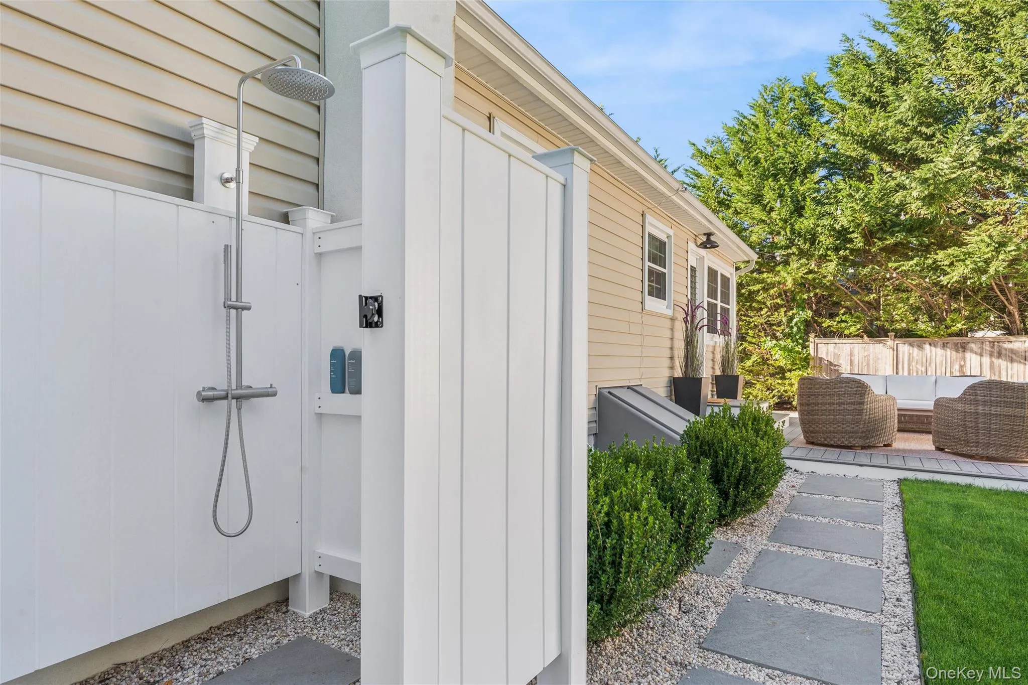 34 Westwood Drive, Southampton, NY, 2 Bedroom Bedrooms, 4 Room Rooms,1 BathroomBathrooms,Residential Lease,For Rent,Westwood,0,1059719 34 Westwood Drive, Southampton, NY, 2 Bedroom Bedrooms, 4 Room Rooms,1 BathroomBathrooms,Residential Lease,For Rent,Westwood,0,1059719