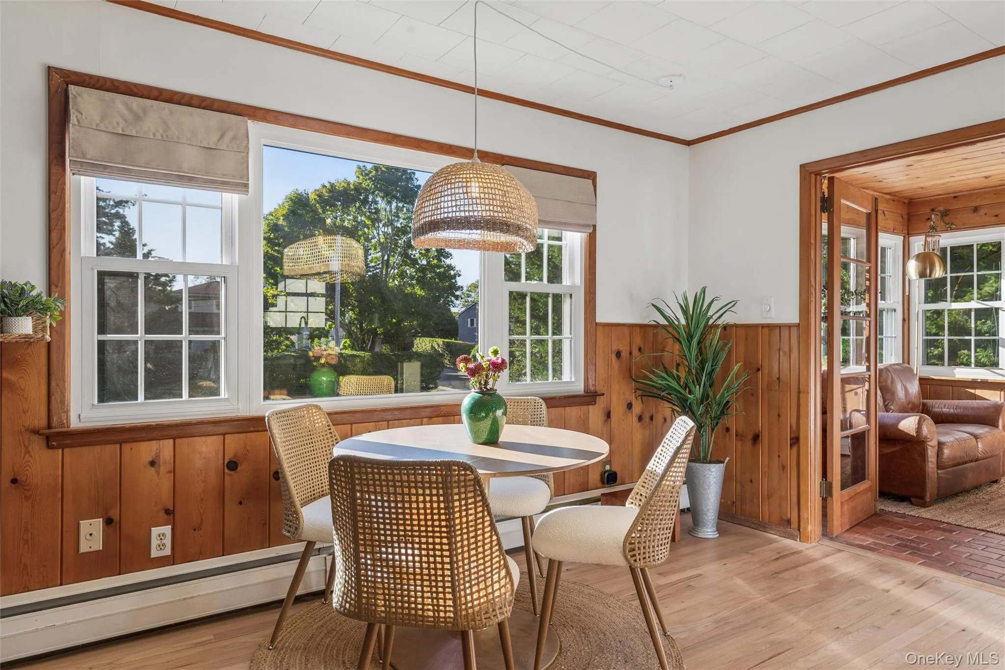 34 Westwood Drive, Southampton, NY, 2 Bedroom Bedrooms, 4 Room Rooms,1 BathroomBathrooms,Residential Lease,For Rent,Westwood,0,1059719 34 Westwood Drive, Southampton, NY, 2 Bedroom Bedrooms, 4 Room Rooms,1 BathroomBathrooms,Residential Lease,For Rent,Westwood,0,1059719
