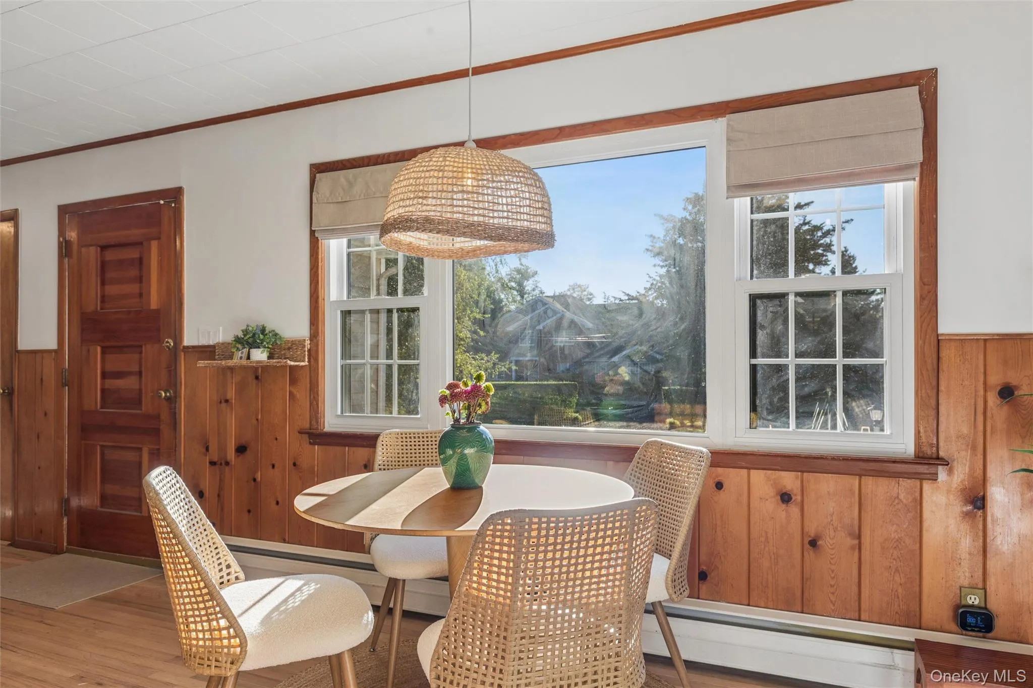 34 Westwood Drive, Southampton, NY, 2 Bedroom Bedrooms, 4 Room Rooms,1 BathroomBathrooms,Residential Lease,For Rent,Westwood,0,1059719 34 Westwood Drive, Southampton, NY, 2 Bedroom Bedrooms, 4 Room Rooms,1 BathroomBathrooms,Residential Lease,For Rent,Westwood,0,1059719